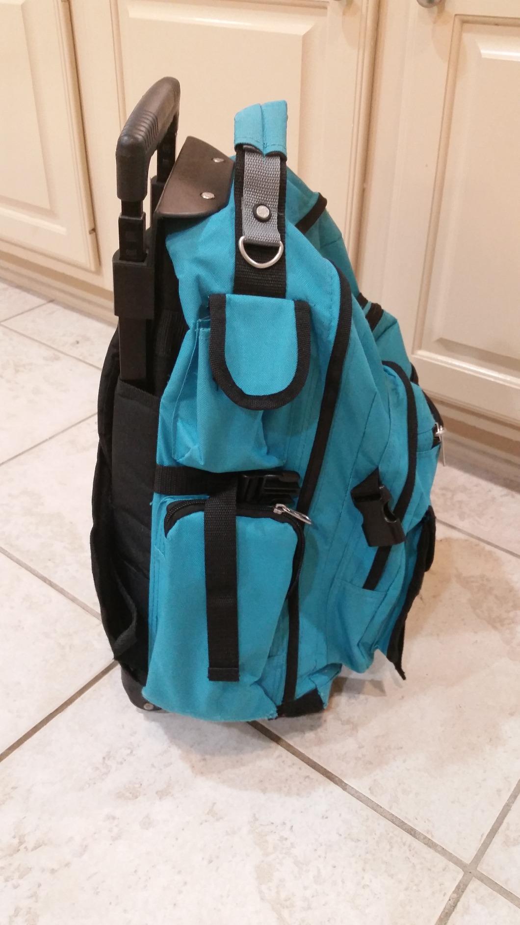Everest Deluxe Wheeled Backpack, Black, One Size customer photo 2