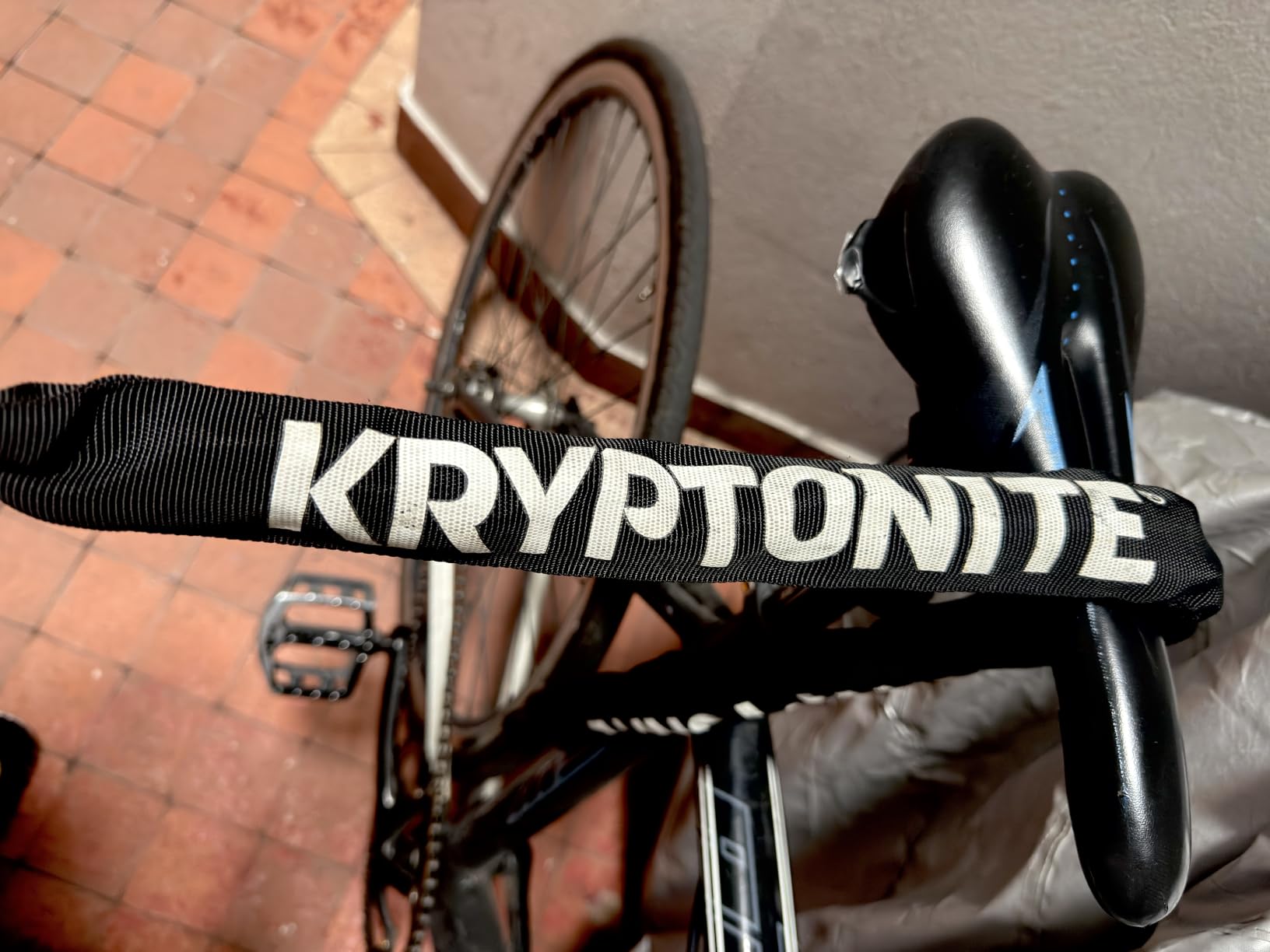 Kryptonite Keeper 785 Bike Chain Lock, 2.8 ft Heavy Duty Anti-Theft Lock | 7mm Manganese Steel Links, 85cm Length, Disc-Style Cylinder, Nylon Sleeve for Motorcycle, Scooter, Gate, Fence customer photo 1