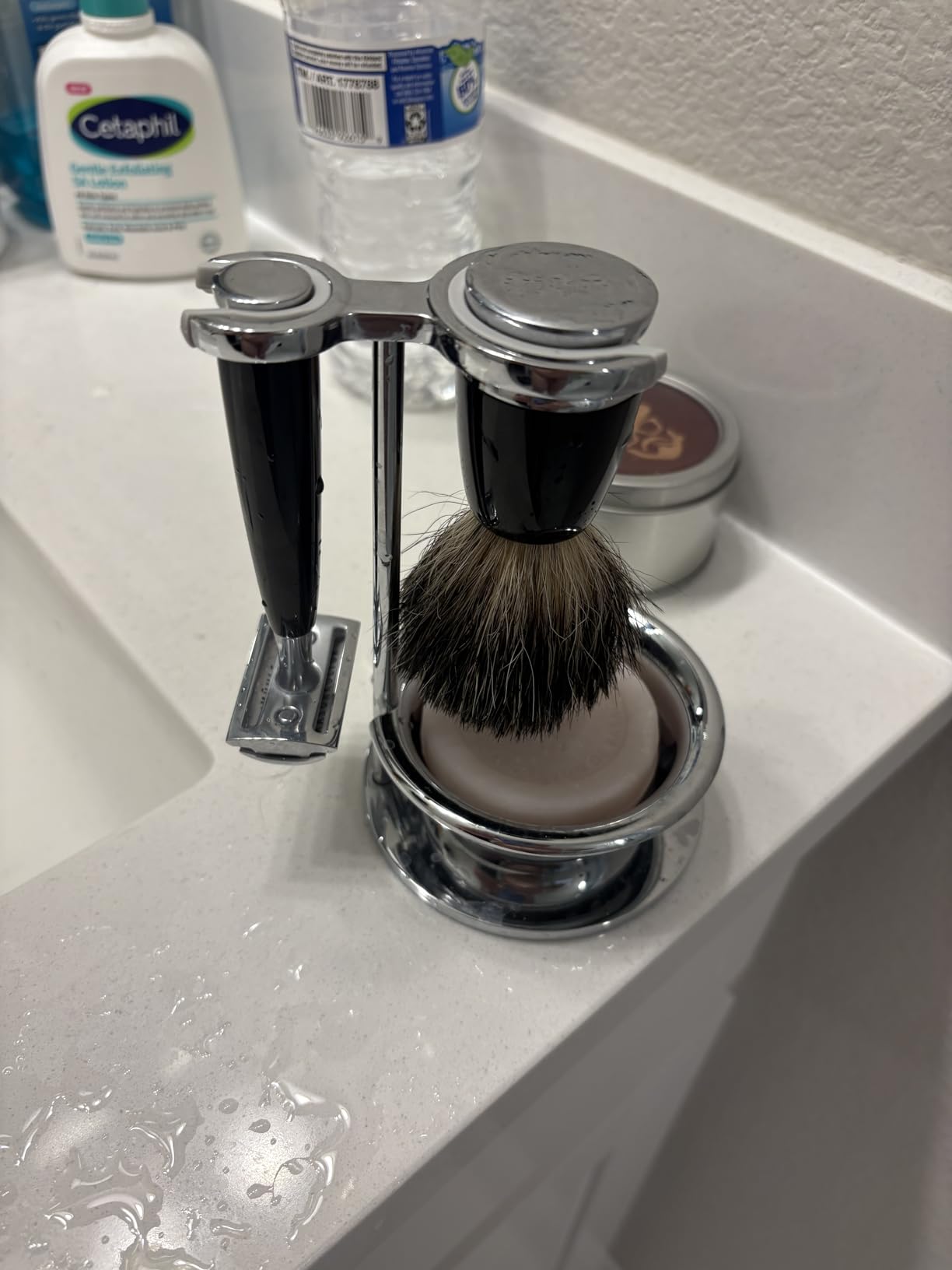MÜHLE RYTMO 4-piece Pure Badger Double Edge Safety Razor (Closed Comb) Shaving Set For Men customer photo 1