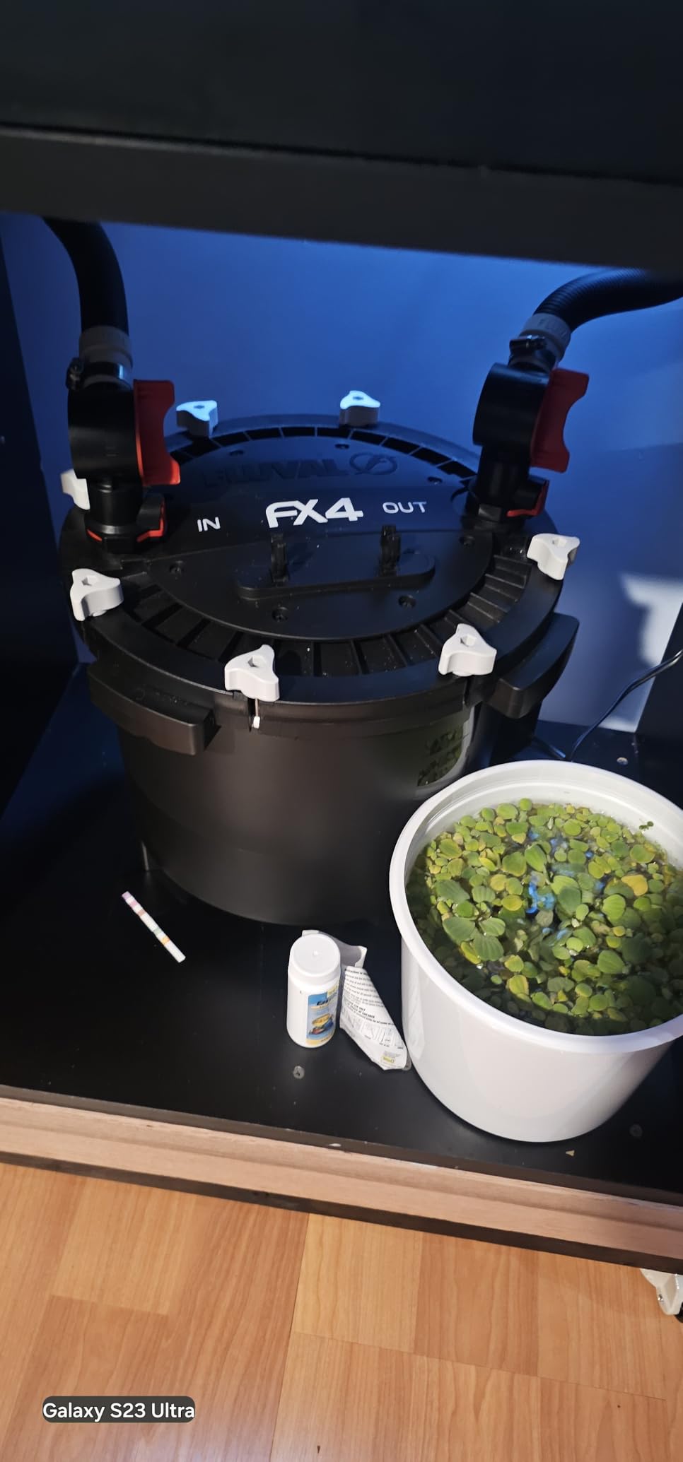 Fluval FX4 High Performance Canister Aquarium Filter - Multi-Stage Filtration for Aquariums Up to 250 Gallons customer photo 2