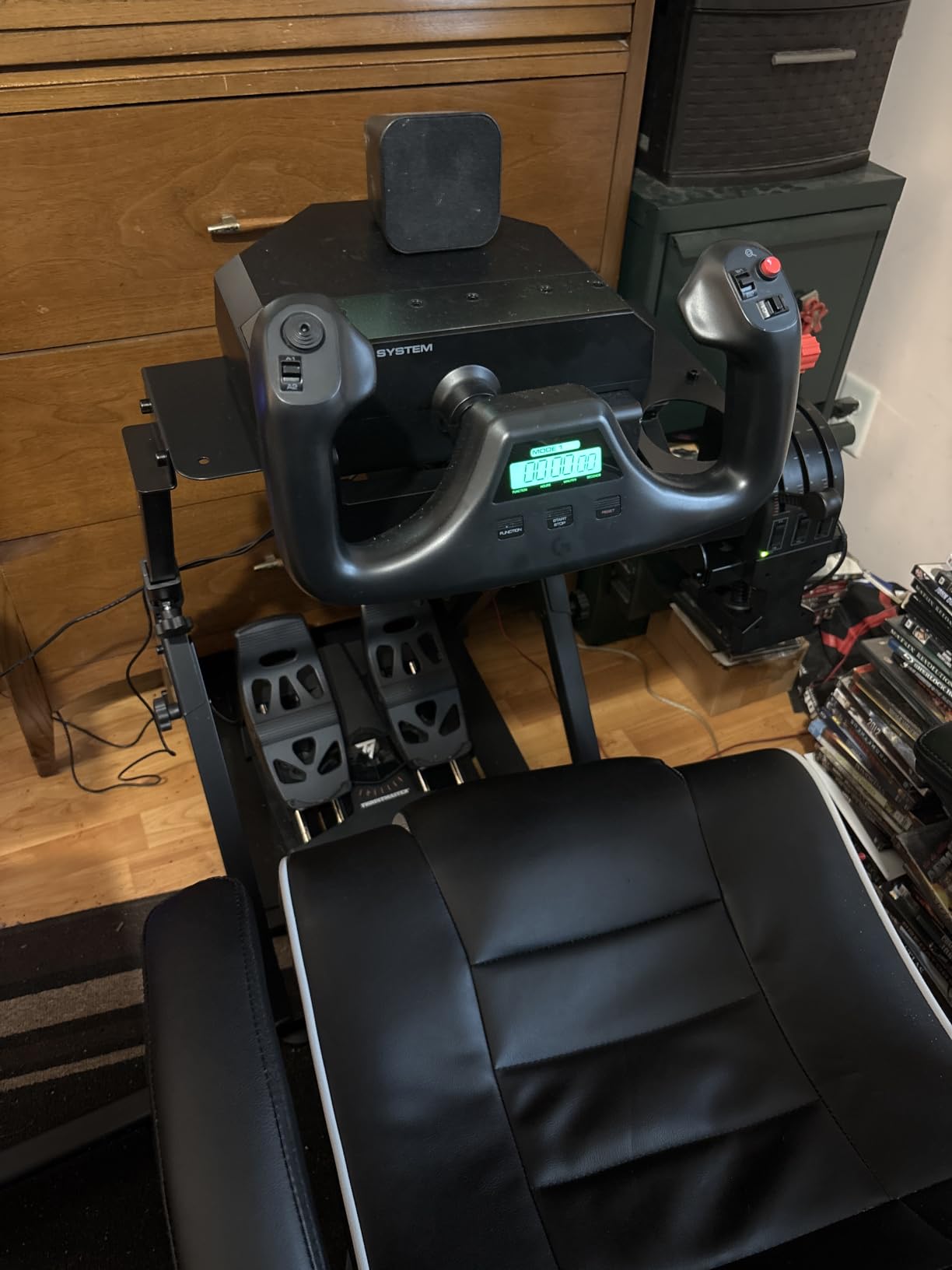Thrustmaster TFRP Precision Flight Sim Rudder Pedals - PS5, XBOX & PC | self-centering axis, long travel, aluminum rails, differential breaking, for all types of flight, adjustable resistance customer photo 1