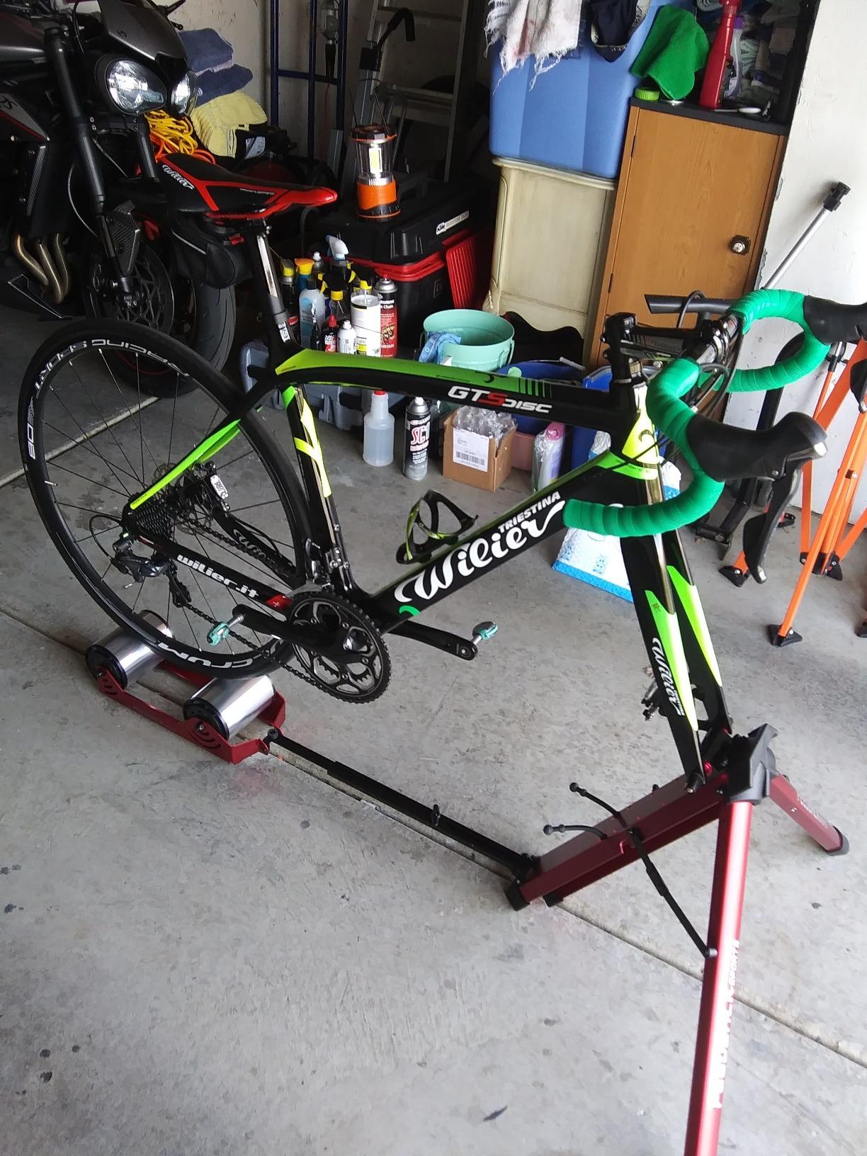 FEEDBACK SPORTS Omnium Lightweight and Portable Bike Trainer | for 16