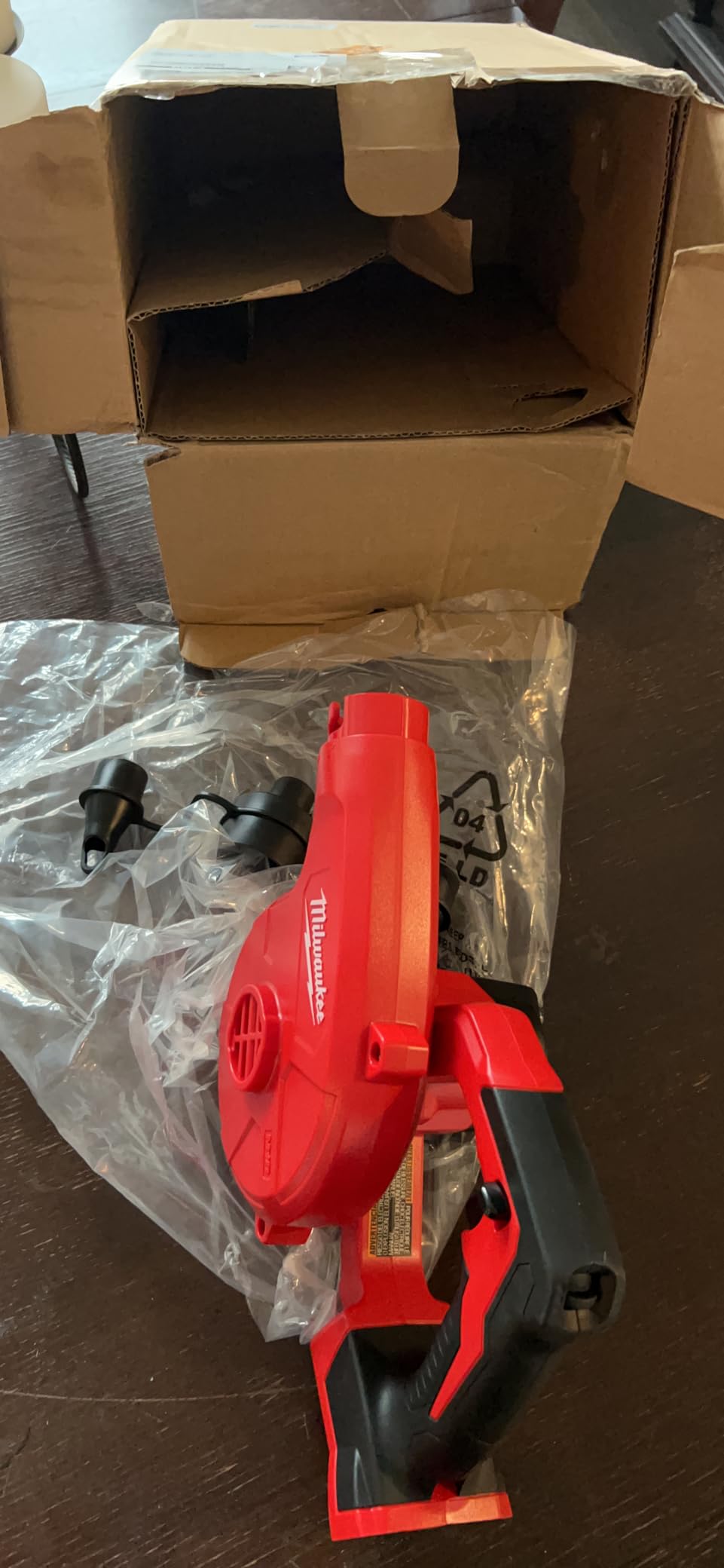 Milwaukee 0884-20 M18 18 Volt Cordless Compact Yard Leaf Blower customer photo 1