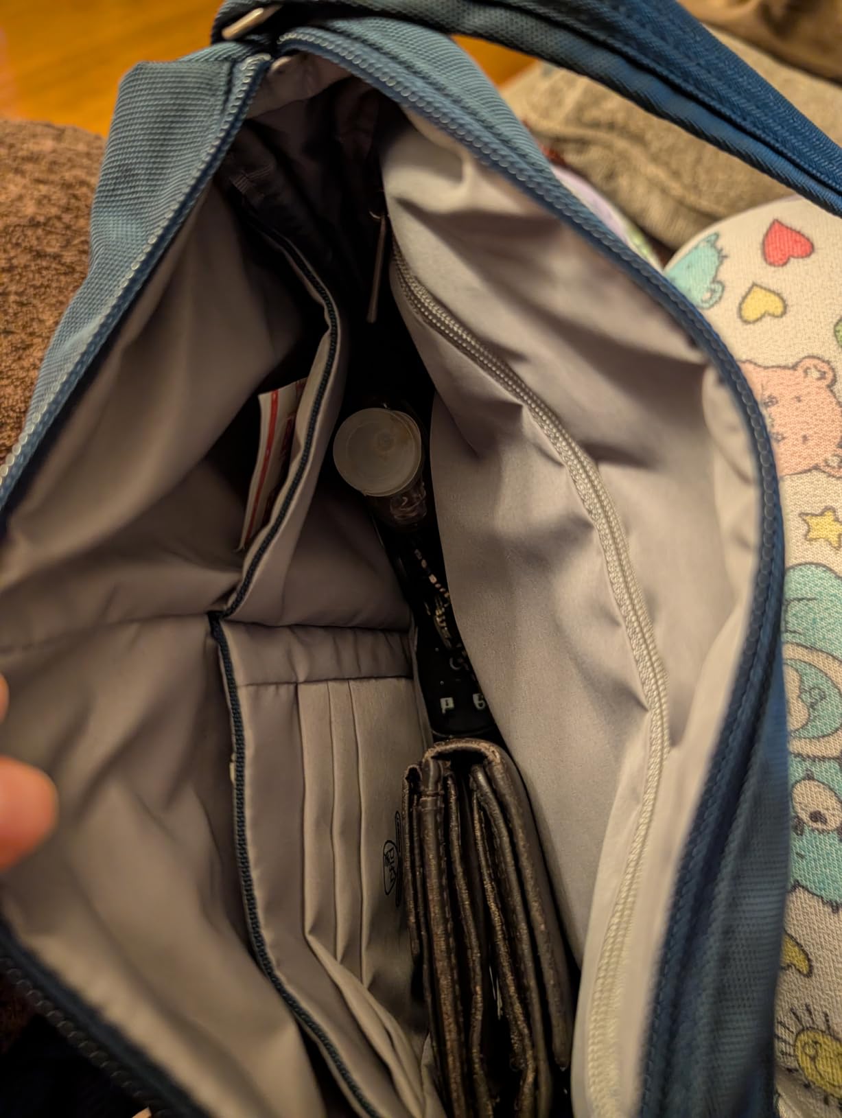 Travelon Anti-Theft Classic Small East/West Crossbody customer photo 1
