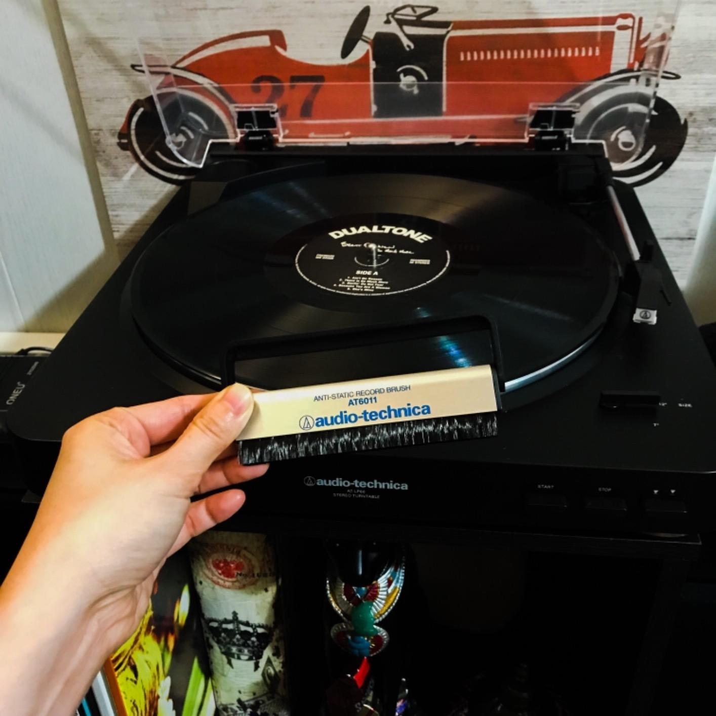 Audio-Technica AT6011 Anti-Static Record Brush customer photo 2