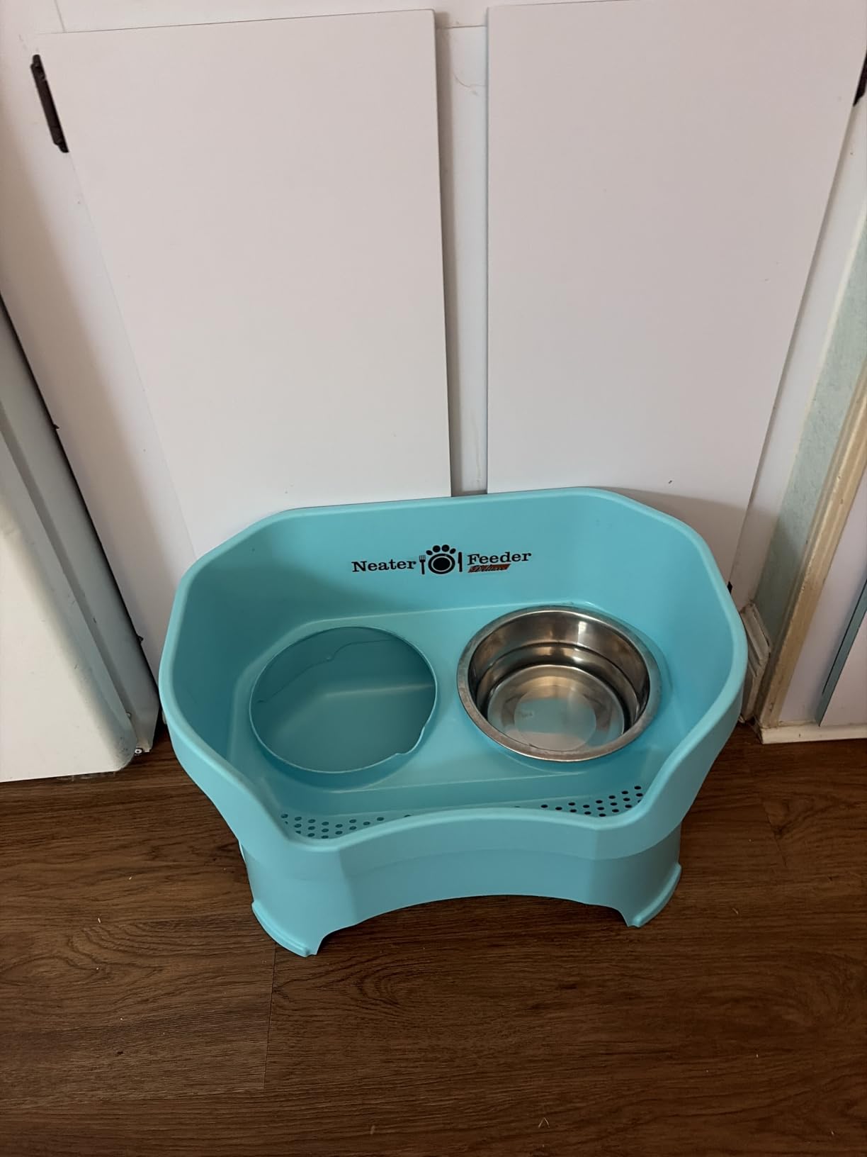 Neater Pet Brands Neater Feeder Deluxe Mess Proof Dog Bowls Elevated for Large Dogs Over 40 lbs, Made in USA customer photo 1