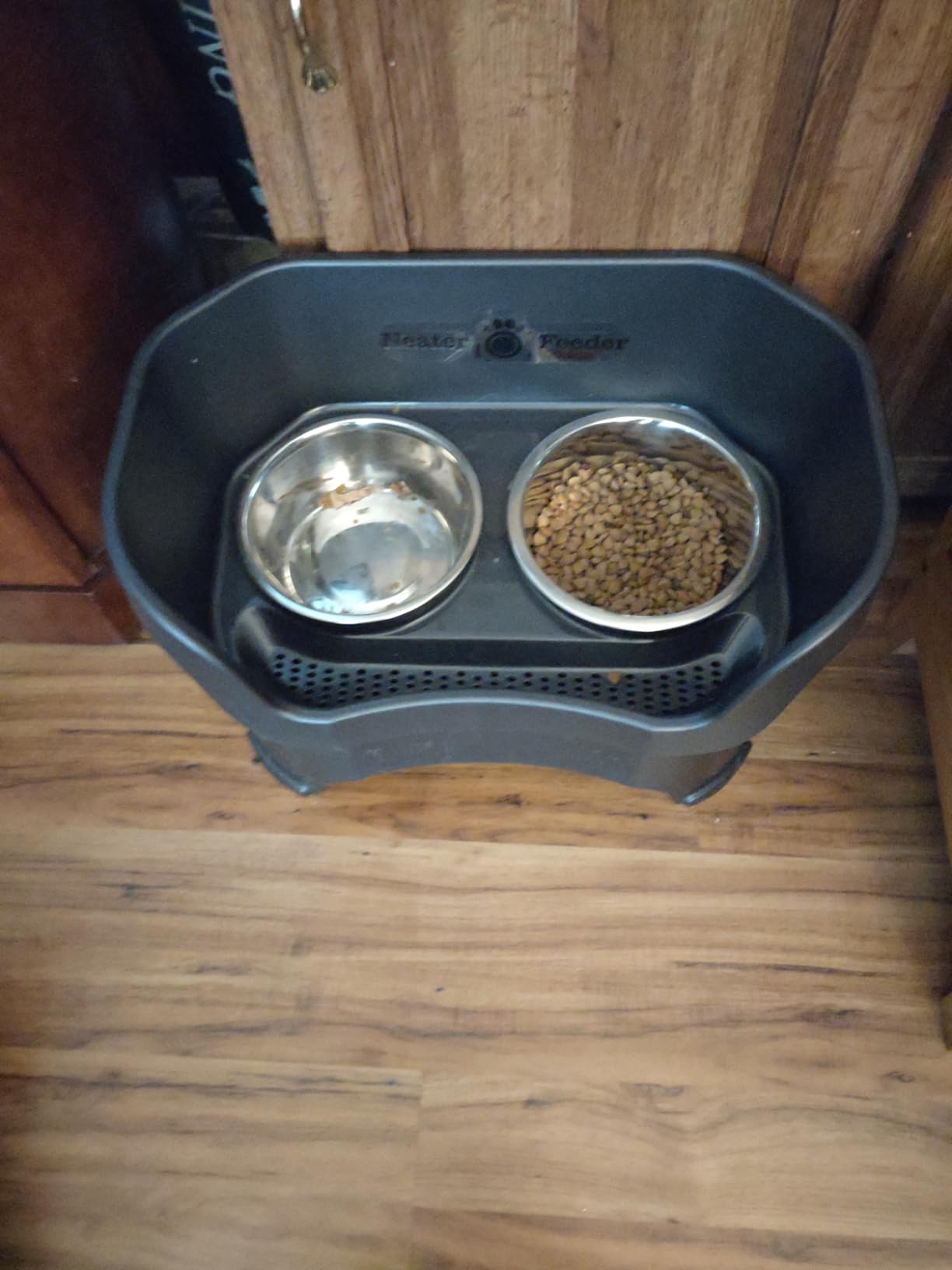 Neater Pet Brands Neater Feeder Deluxe Mess Proof Dog Bowls Elevated for Large Dogs Over 40 lbs, Made in USA customer photo 2