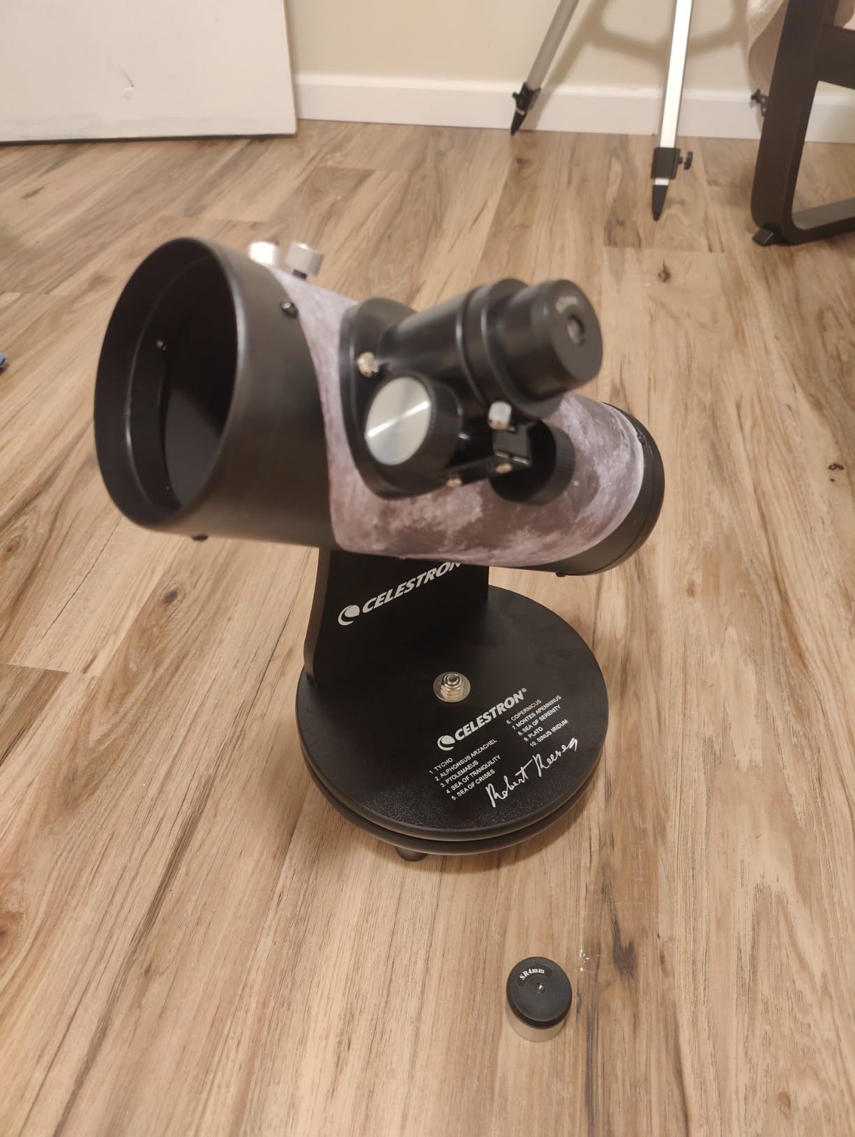 Celestron Signature Series Moon by Robert Reeves - Superb Moon Astronomical Telescope with Dobsonian Mount customer photo 2