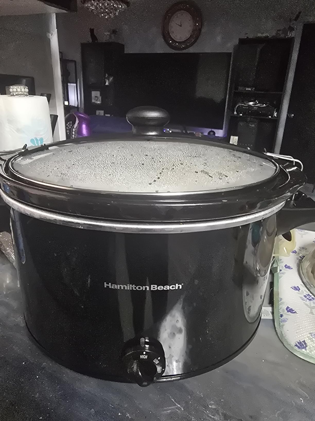 Hamilton Beach Stay or Go Extra Large 10 Quart Portable Slow Cooker | 3 Heat Settings | Lid Lock For Mess-Free Travel | Dishwasher-Safe Stoneware Crock & Glass Lid | Black | 33195G customer photo 2