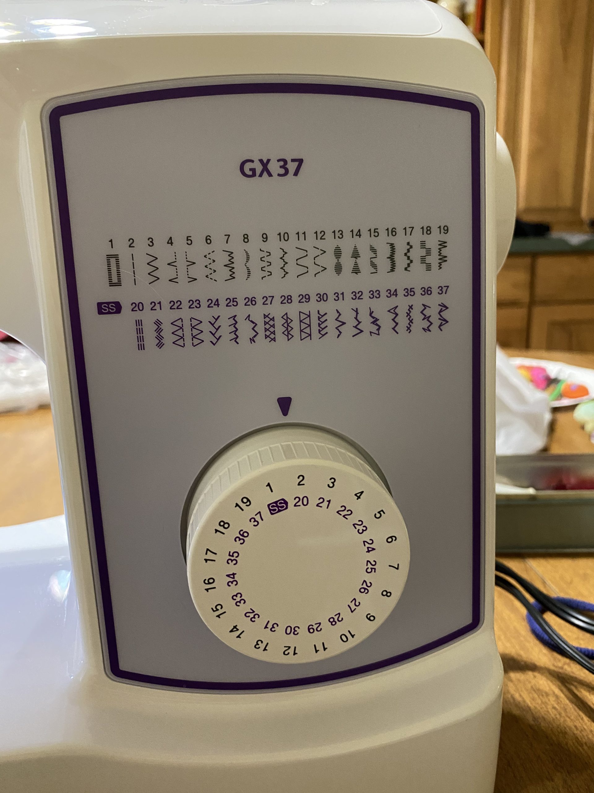 Brother GX37 Sewing Machine with 37 Built-in Stitches, 6 Included Sewing Feet, Automatic Needle Threader customer photo 1