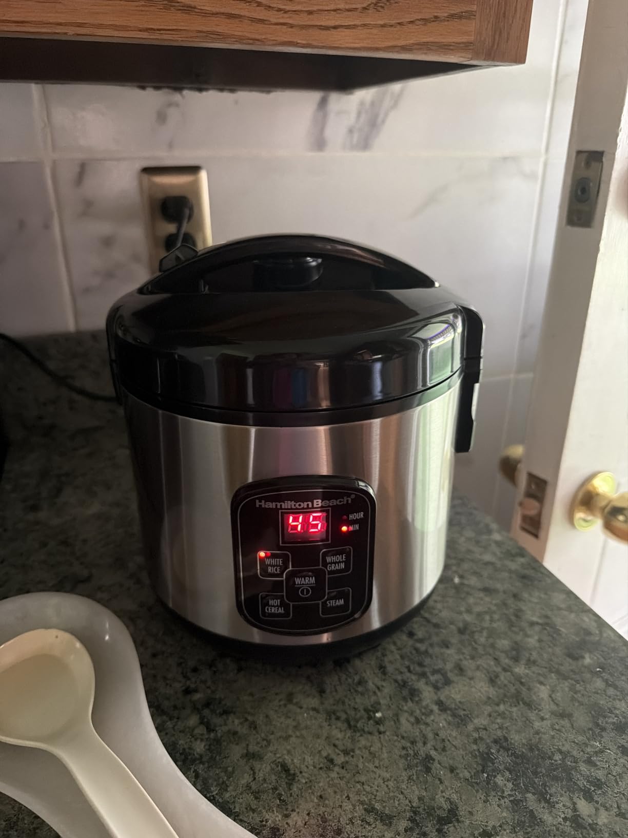 Hamilton Beach Digital Programmable Rice Cooker & Food Steamer | 20 Cups Cooked (10 Cups Uncooked) | 14 Pre-Programmed Settings | PFAS-Free Nonstick Pot | Steam Basket | Stainless Steel customer photo 2
