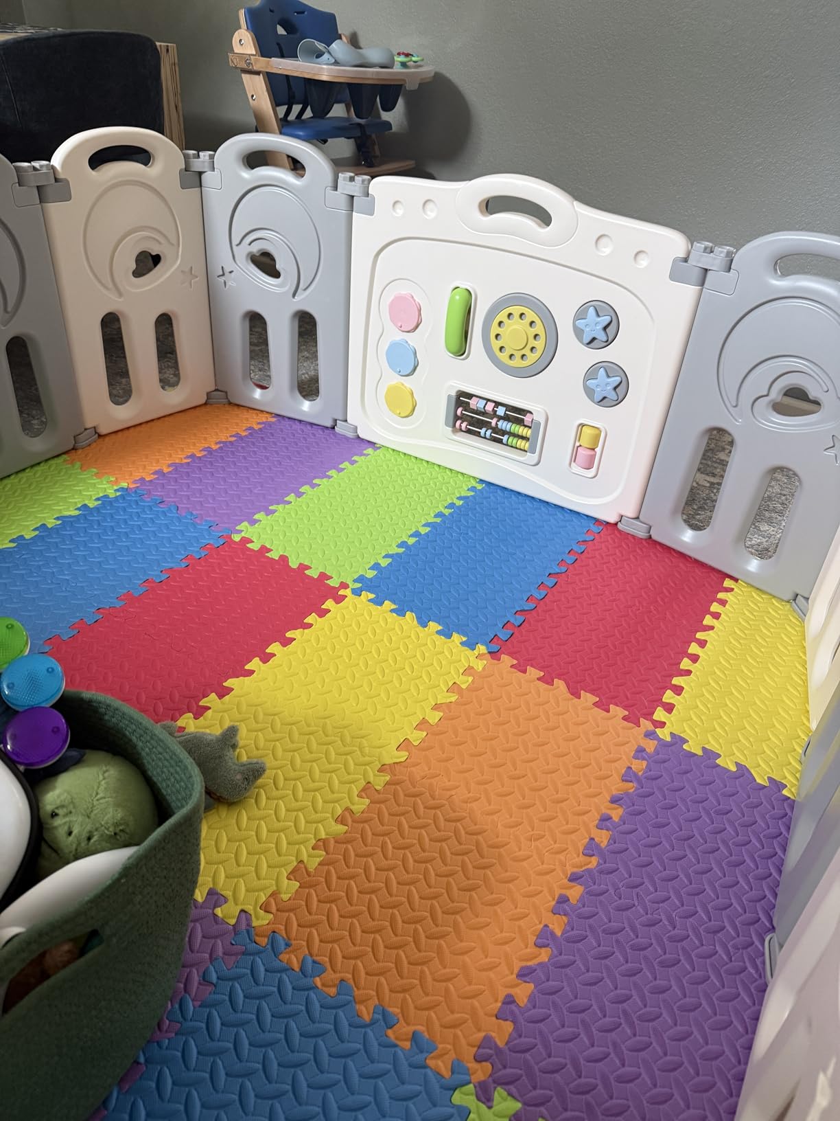 Cloud Castle Large 14-Panel Baby Playpen for Babies Toddlers, Gray | Foldable Safety Play Yard Enclosure and Fence Play Area w/ Whiteboard/Activity Wall/Gate for Indoor/Outdoor Use for Ages 1-3 customer photo 1