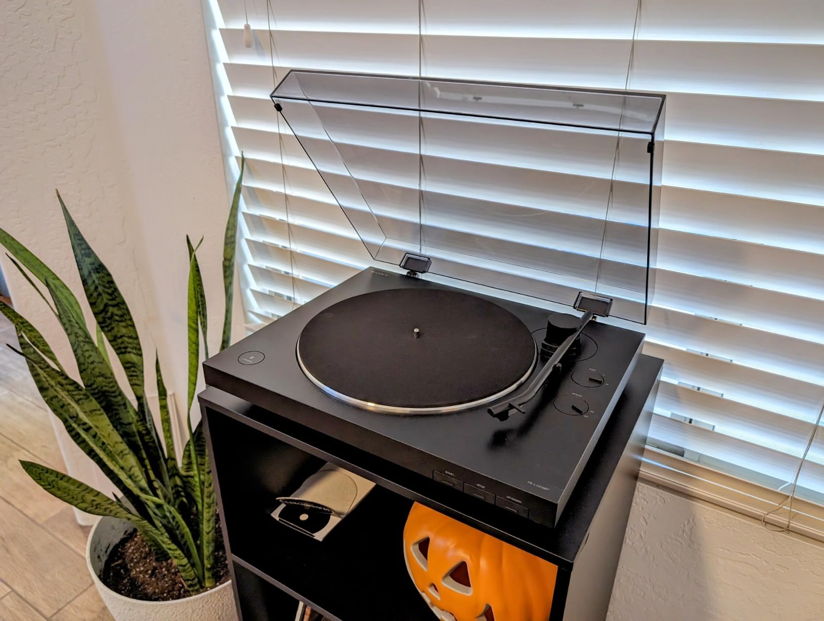 Sony PS-LX310BT Belt Drive Turntable: Fully Automatic Wireless Vinyl Record Player with Bluetooth and USB Output, Black customer photo 2