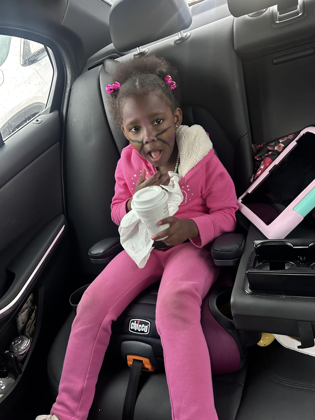 Chicco GoFit Plus Backless Booster Car Seat with Latch Attachment and Quick-Release Latch Removal, Travel Booster Seat for Car, Portable Car Booster Seat for Children 40-110 lbs., Stream/Blue customer photo 1