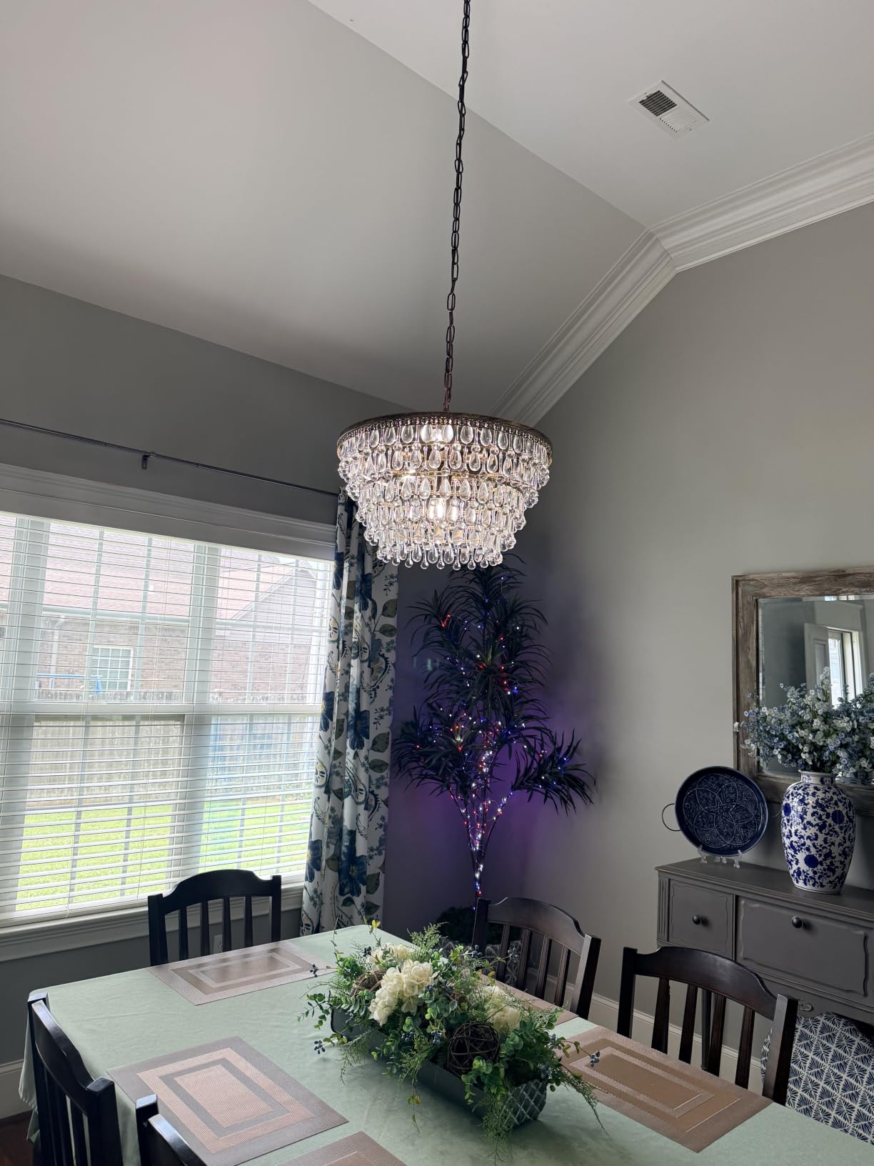 Wellmet Crystal Chandelier, 6-Light 5 Tiers Farmhouse Bronze Ceiling Lighting Fixture, Modern Foyer Dining Room Chandeliers for Bedroom, Hallway, Bar, Kitchen, W20-inch customer photo 1