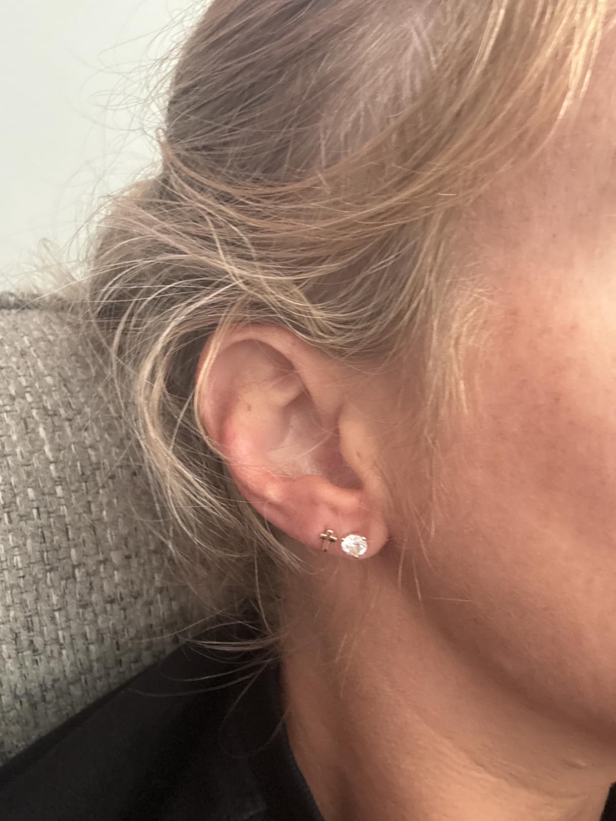 STUNNING FLAME 18K Gold Plated Silver Brilliant Cut Simulated Diamond Cubic Zirconia Stud Earrings customer photo 2