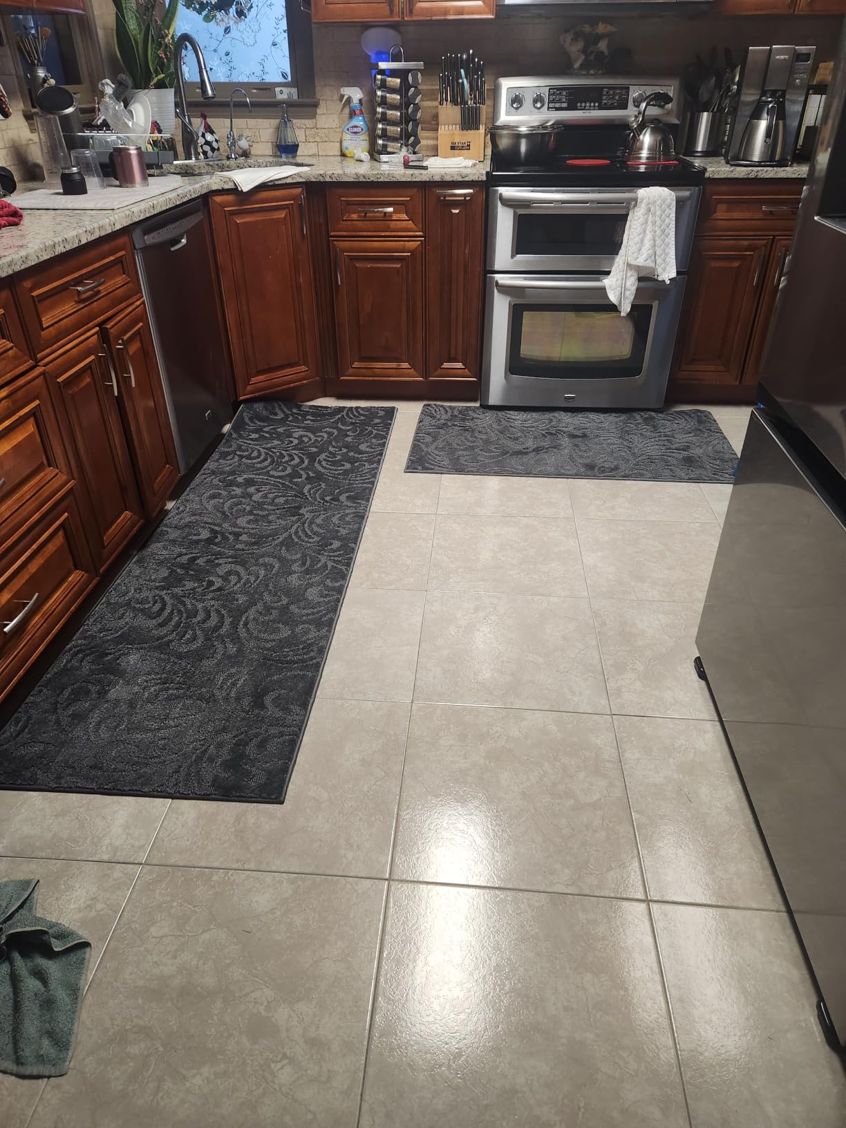 Non Slip Washable Carpet Runner Rug with Rubber Backing, Custom Floor Mat for Kitchen Hallway Stairs Bedroom Bathroom Entry, Anthracite Grey, Your Choice of Length, 26 Inch X 6 feet customer photo 1