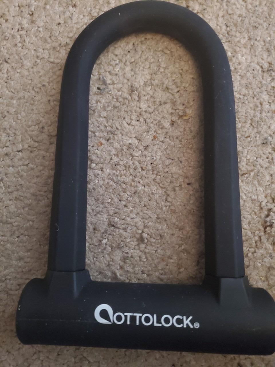 OTTOLOCK Sidekick Compact U-Lock, Black | Lightweight Anti-Theft Bike Lock for Road, Mountain & Electric Bikes with Keys customer photo 1