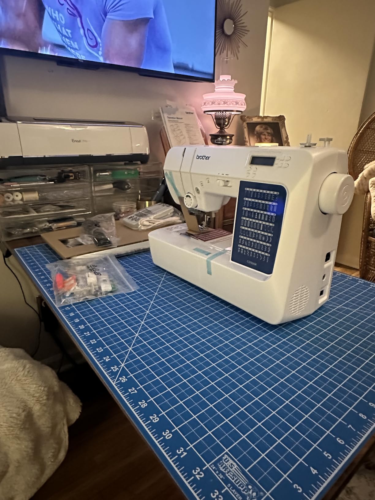 Brother CS7000X Sewing and Quilting Machine, 70 Built-in Stitches, LCD Display, 10 Included Presser Feet, Wide Quilting Table, Auto Needle Threader, Quick-Set Bobbin customer photo 1