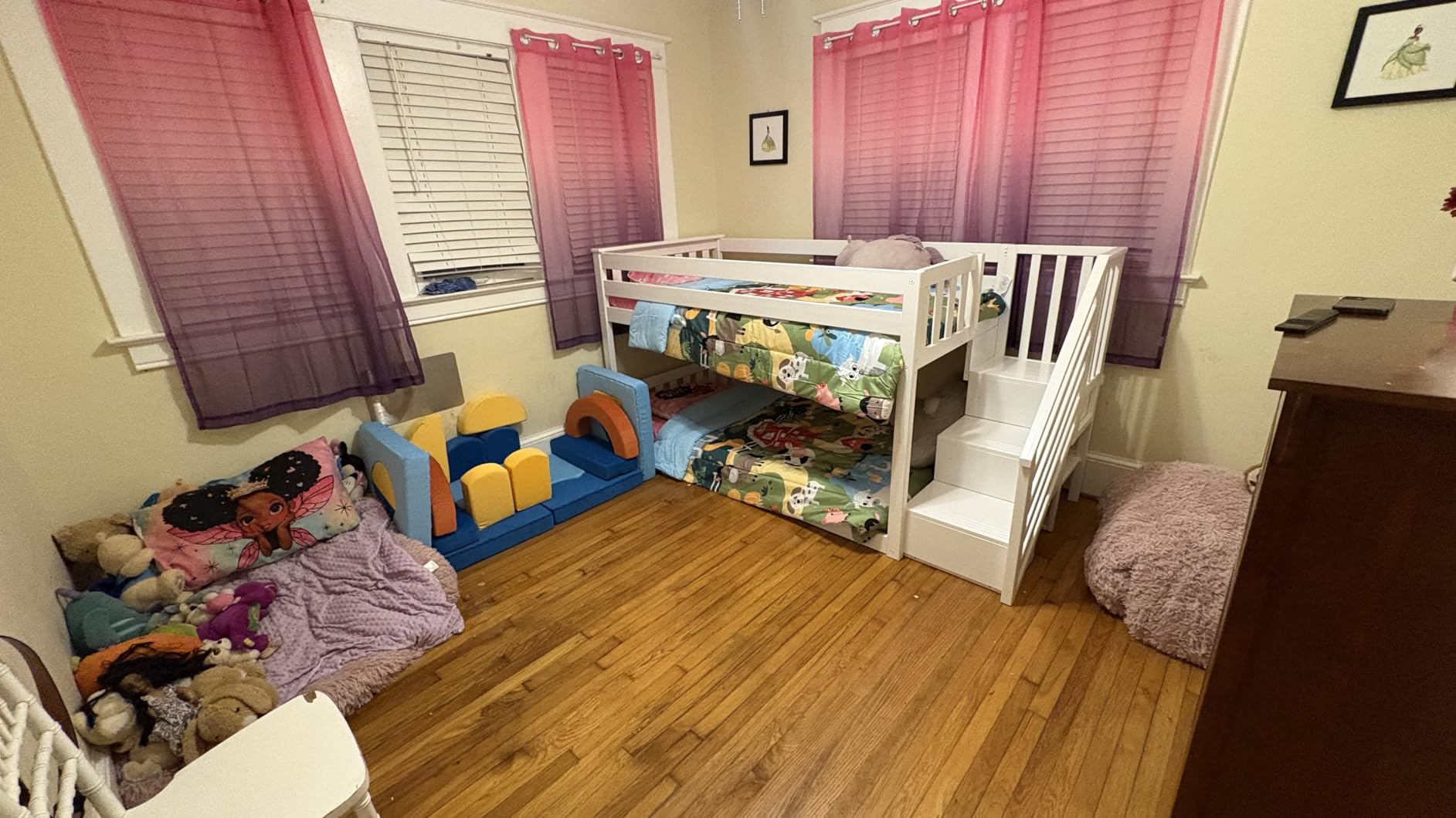 Max & Lily Low Bunk Bed, Twin-Over-Twin Bed Frame For Kids With Stairs, White customer photo 1