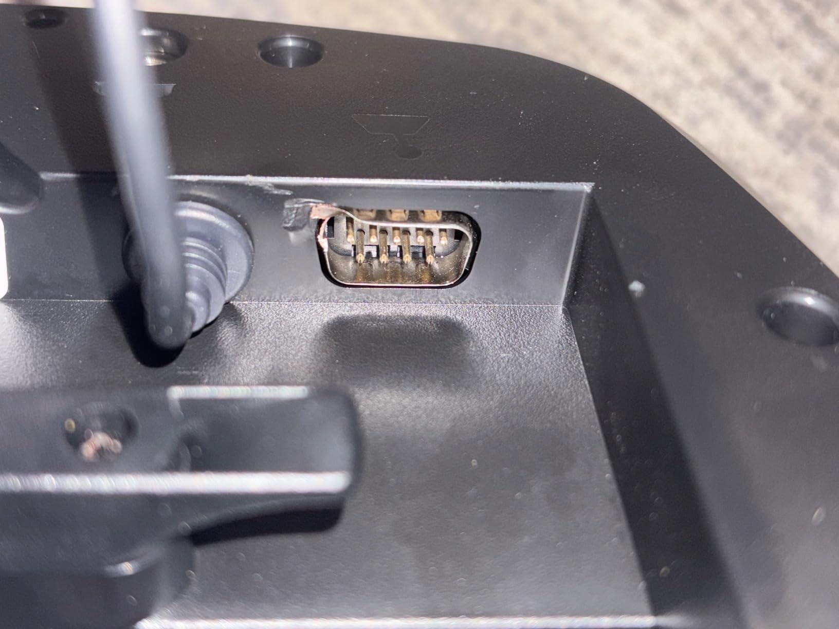 Logitech G923 Racing Wheel and Pedals for Xbox X|S, Xbox One and PC (Renewed) customer photo 1