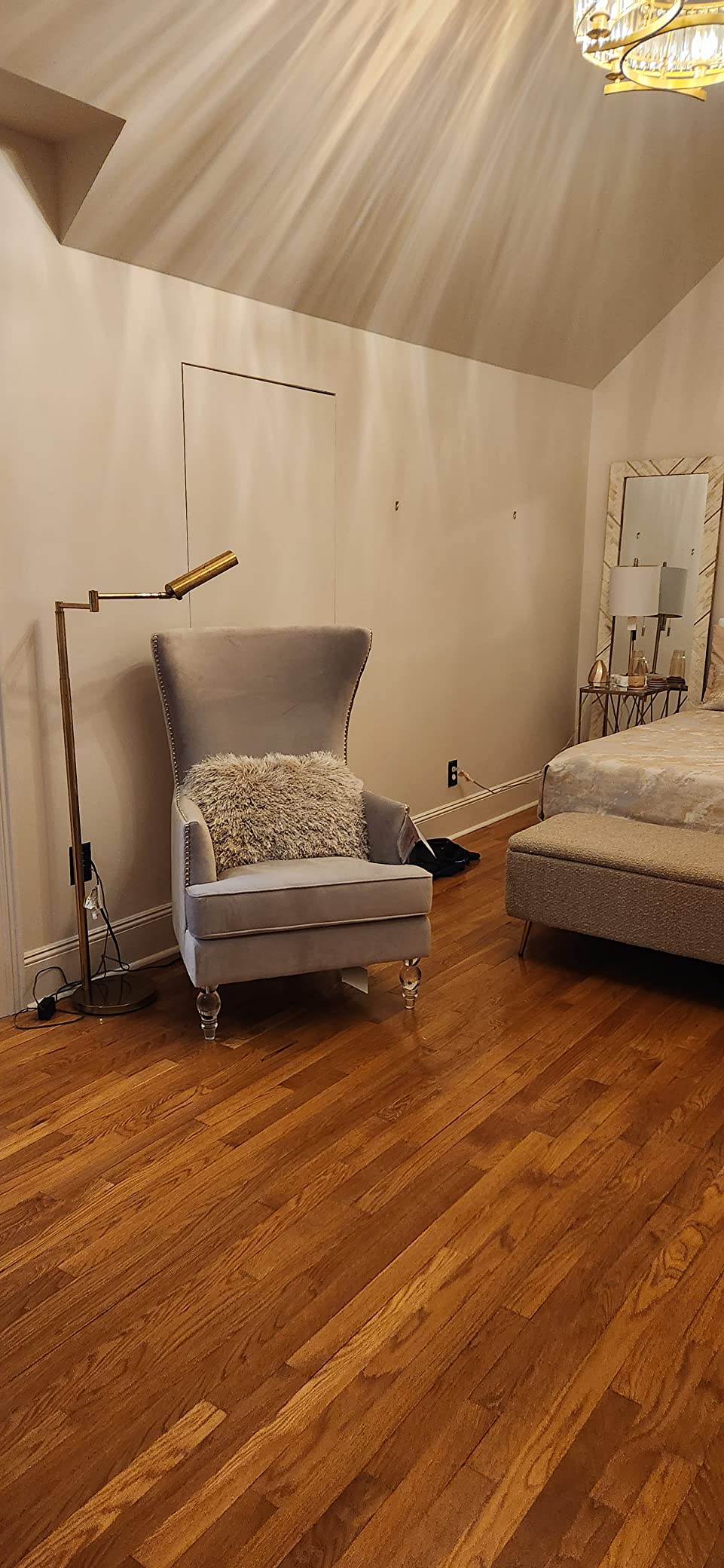 SAFAVIEH Couture Home Collection Geode Pale Taupe Velvet/Clear Acrylic Legs Nailhead Trim Wingback Chair customer photo 2