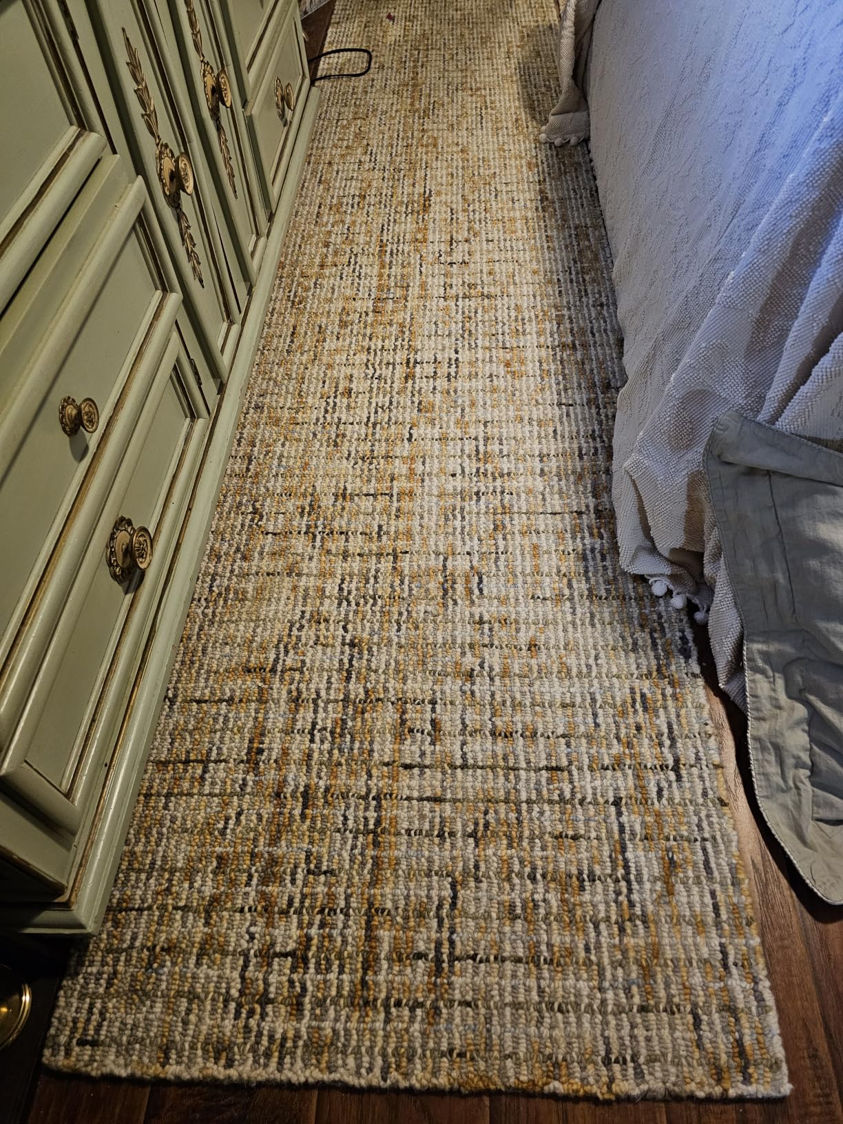 SAFAVIEH Abstract Collection Area Rug - 5' x 8', Ivory & Grey, Handmade Wool, Ideal for High Traffic Areas in Living Room, Bedroom (ABT468G) customer photo 2