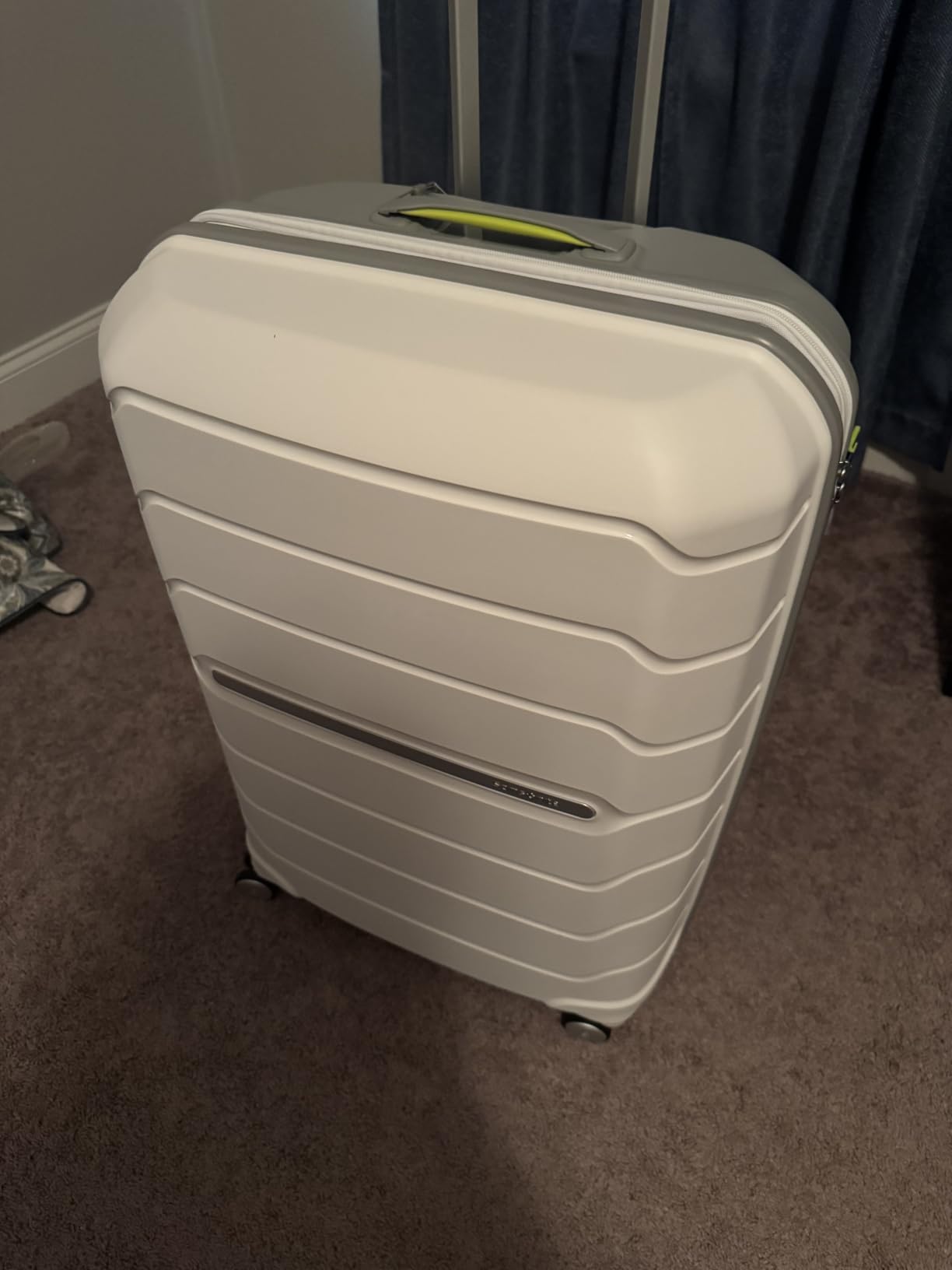 Samsonite Freeform Large Checked Luggage with Dual 360 Spinner Wheels - TSA Lock, Airline-Approved - Lightweight Durable Polypropylene Expandable Hardshell - Amethyst Purple customer photo 1