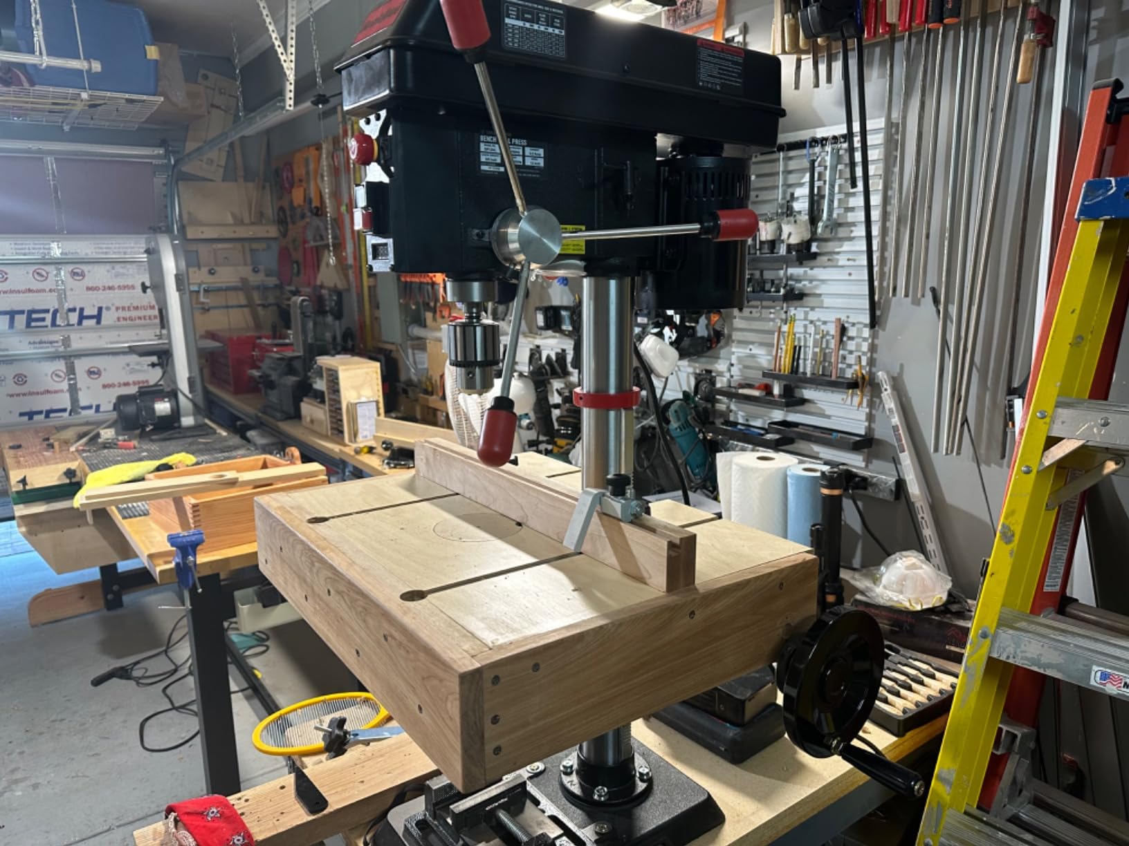 BUCKTOOL 12-Inch Benchtop Drill Press, 580-3200 RPM, 6.2A 3/4 HP Motor | 2-Inch Spindle Travel, 1/32-5/8-Inch Keyed Chuck, 360/45 Drill Press Table, Class IIIA 2.5mW Laser and Work Light customer photo 2