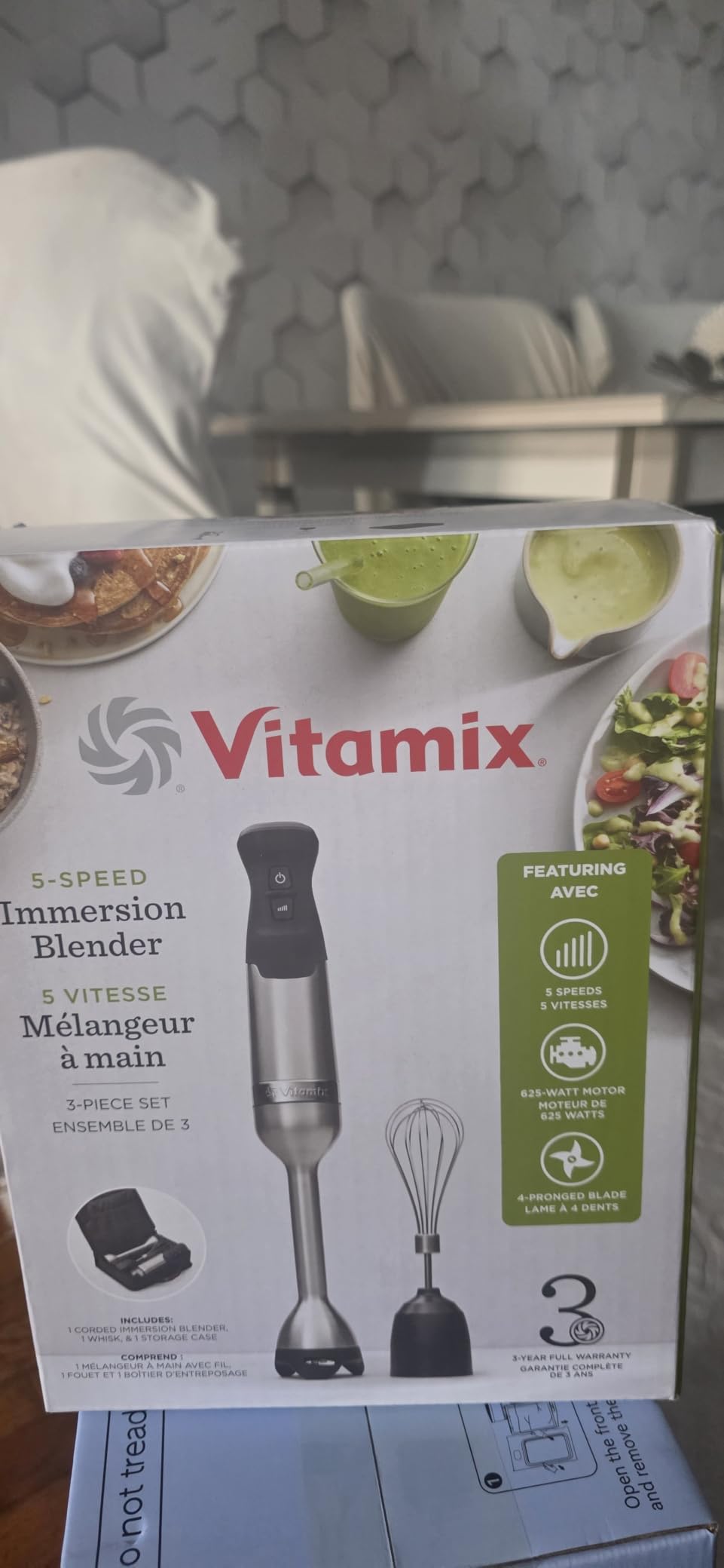Vitamix 5-Speed Immersion Blender 3-Piece Bundle with Whisk Attachment and Storage Case, Professional-Grade Hand Blender with 625-Watt Motor and Stainless-Steel Blade, Stainless Steel/Black customer photo 2