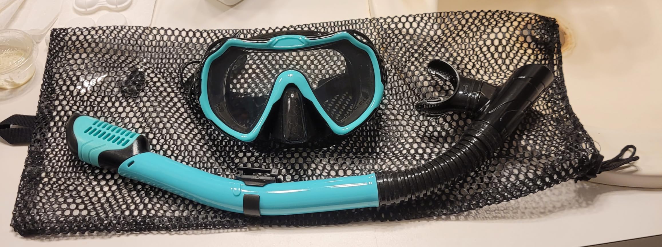Snorkeling Gear for Adults, Adult Snorkel Set with Panoramic Anti-Leak and Anti-Fog Tempered Glass Snorkel Mask, Dry Top Snorkel, Snorkle Mask Set Adult with Mesh Bag Ear Plug for Snorkeling customer photo 2