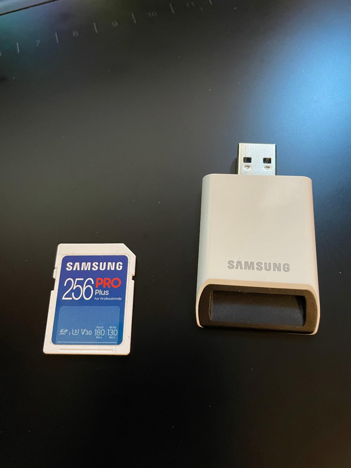 Samsung PRO Plus Full Size 128GB SDXC Memory Card + Reader, Up to 180 MB/s | Full HD & 4K UHD, UHS-I, C10, U3, V30 customer photo 1