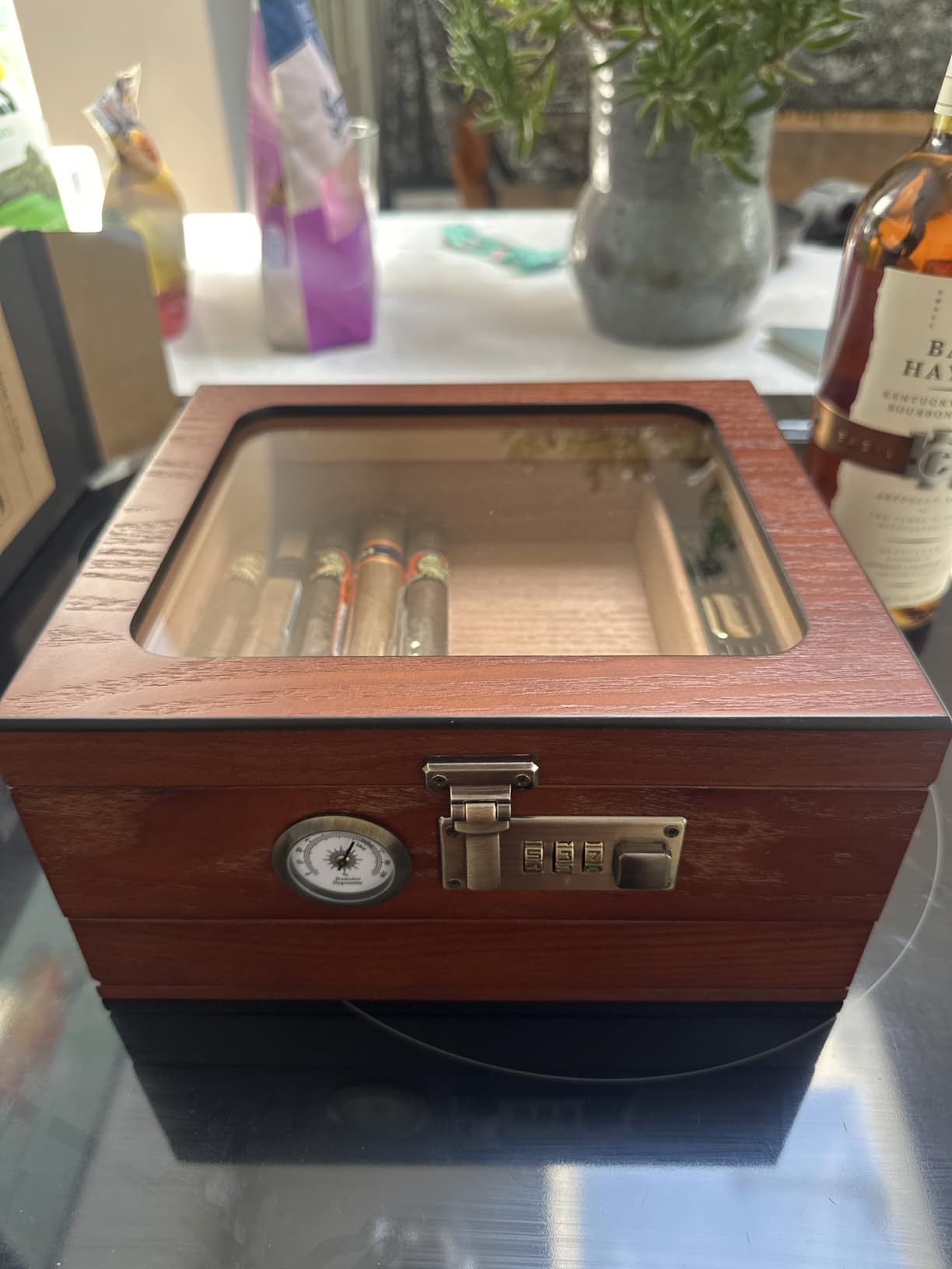 Tesonway Cigar Humidor, Cedar Wood Humidor Cigar Box, Glass Top Desktop Humidor with Front Hygrometer, Humidifier, Divider, Accessories Drawer and Combination Lock, Cigar Gifts for Men (Black) customer photo 1
