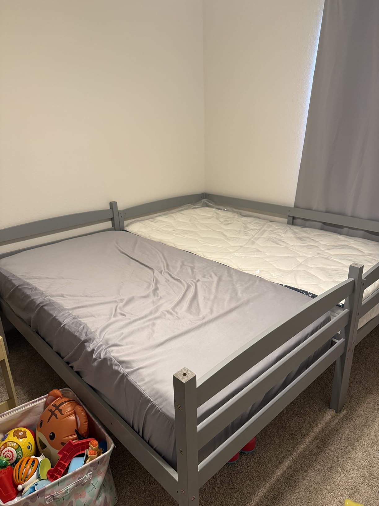 Bunk Bed Twin Over Twin, Bunk Bed Frame w/Full-Length Guardrail & Integrated Ladder, Wood Bunk Bed for Small Space, Converts to 2 Individual Beds for Kids & Adults, No Box Spring Needed customer photo 1