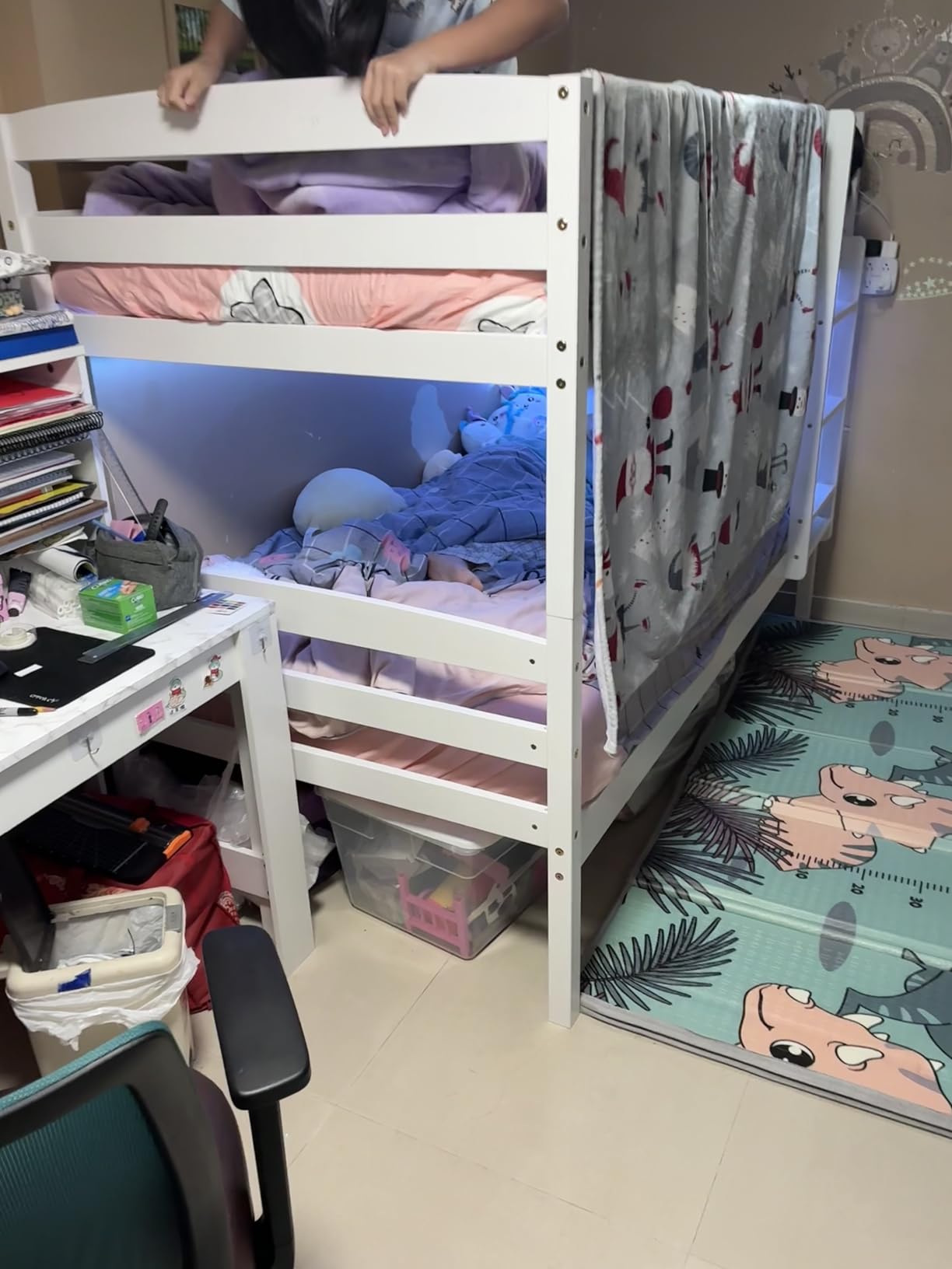 Bunk Bed Twin Over Twin, Bunk Bed Frame w/Full-Length Guardrail & Integrated Ladder, Wood Bunk Bed for Small Space, Converts to 2 Individual Beds for Kids & Adults, No Box Spring Needed customer photo 2