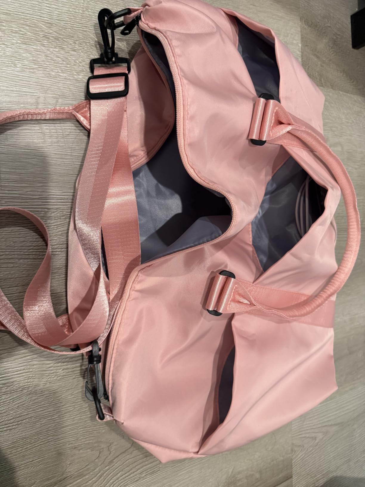 TOPBAG Travel Duffle Bag, Waterproof Weekender Carry On Tote Bags for Women, Sport Gym Bag for Men, Hospital Bag for Labor and Delivery, Overnight Luggage Bag with Trolley Sleeve Coral Pink customer photo 1