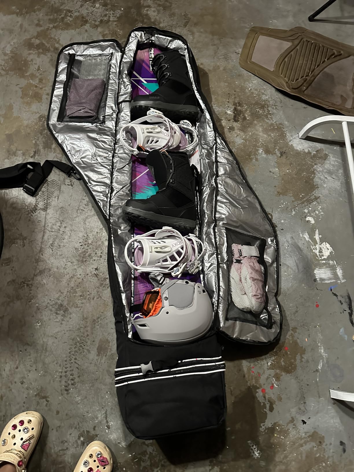 FIXITOK Snowboard & Ski Bag for Air Travel, Waterproof Full Padded Snowboard Bag Fit Board, Boots, Clothes, Helmet and Gear, Adjustable Length Ski Bag (157CM-181CM) customer photo 1
