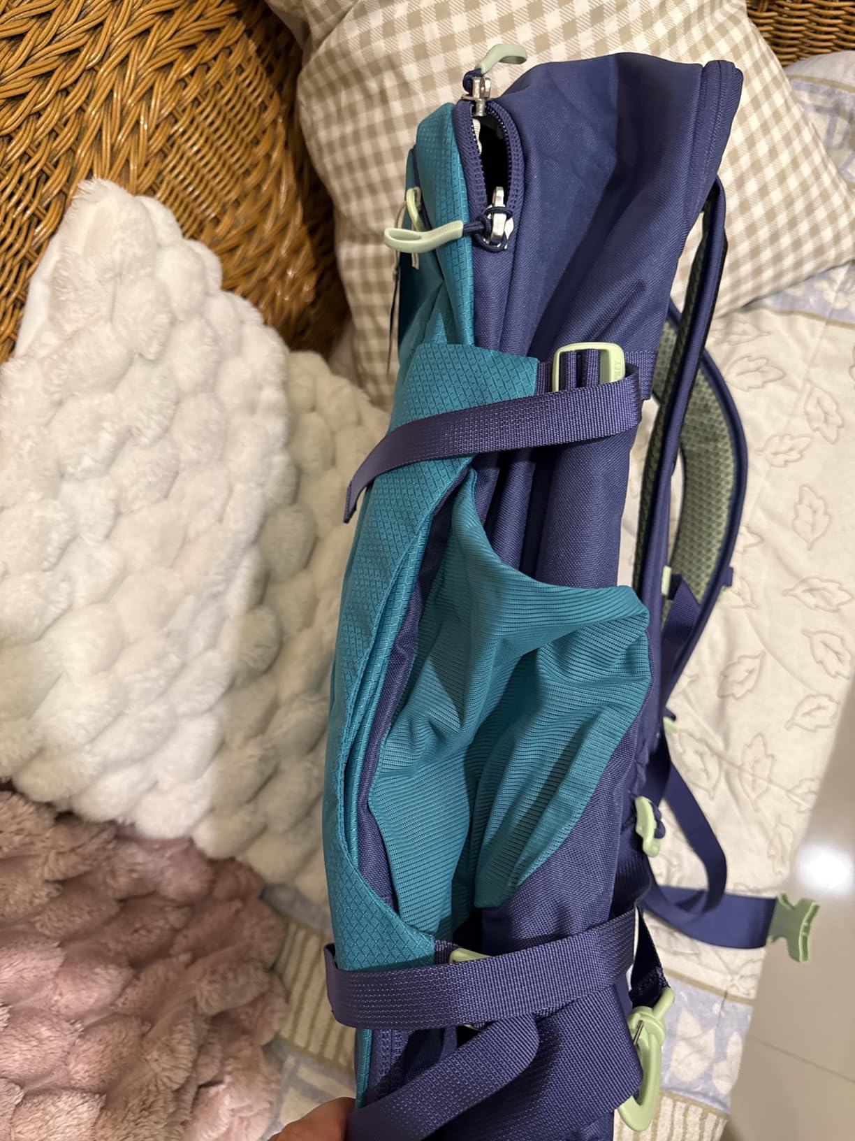 Osprey Daylite 44L Carry-On Travel Pack - Lightweight, Durable Backpack with Streamlined Design customer photo 1