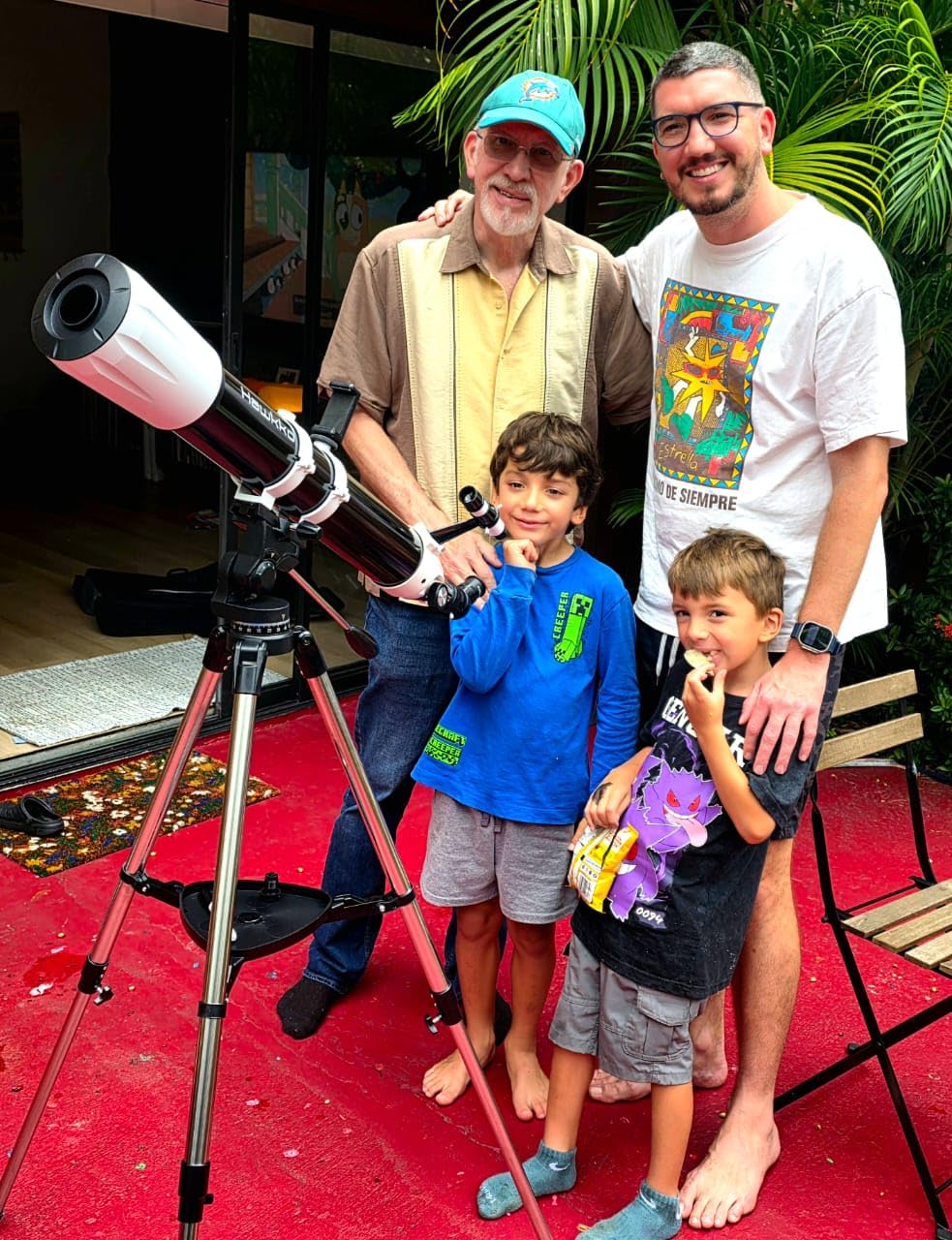 Hawkko 90mm Aperture 900mm Telescope for Adults High Powered | Multi-Coated Professional Refractor Telescope for Astronomy Beginners (36X-270X) with AZ Mount, Carry Bag, Phone Adapter customer photo 1