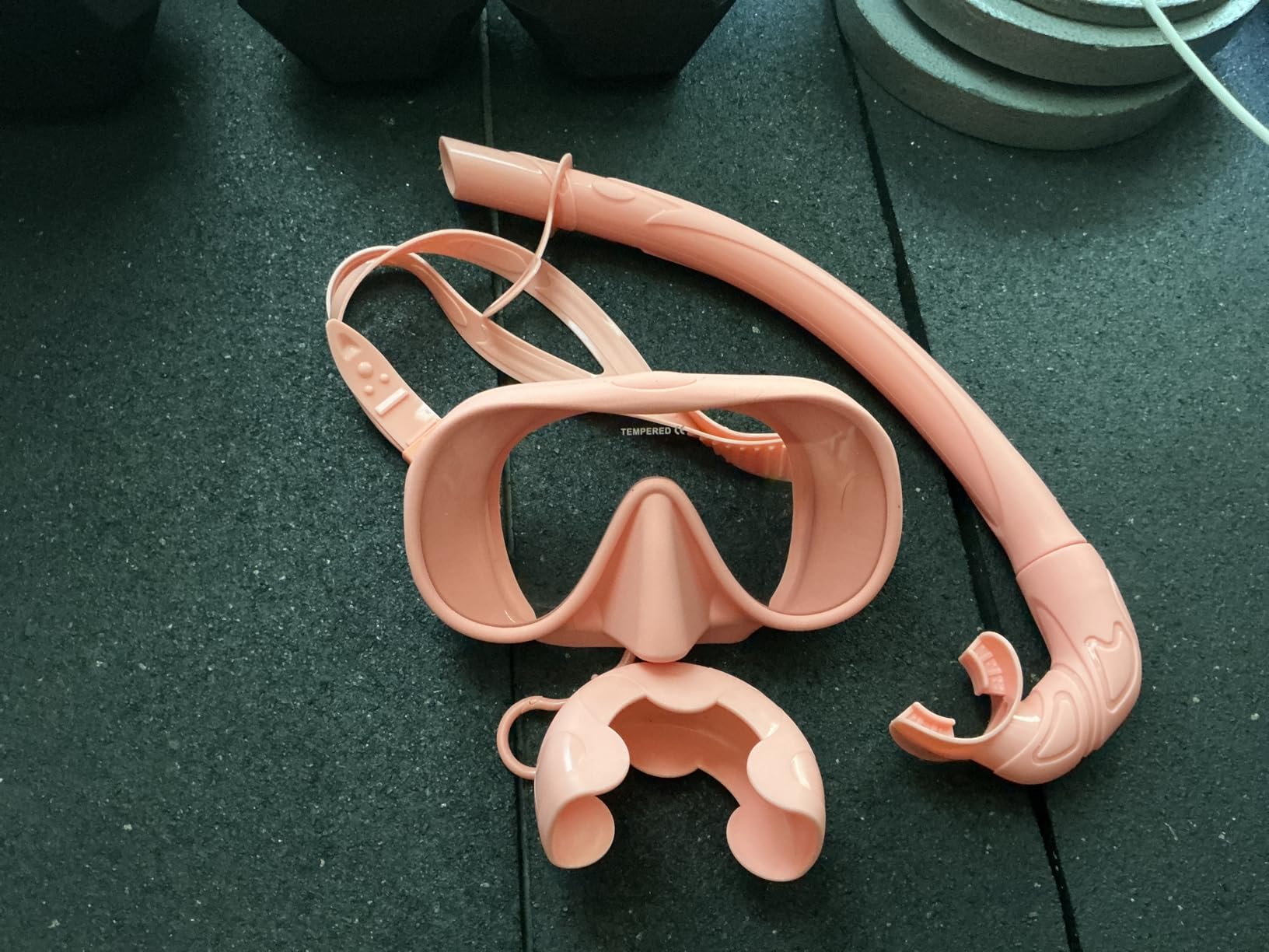 NARUTOO Snorkel Set Adults, Fashionable Macaron Colors Frameless Snorkeling Mask, Ultra Wide View Anti-Fog Snorkel Mask Set, Portable Professional Diving Snorkeling Set customer photo 1