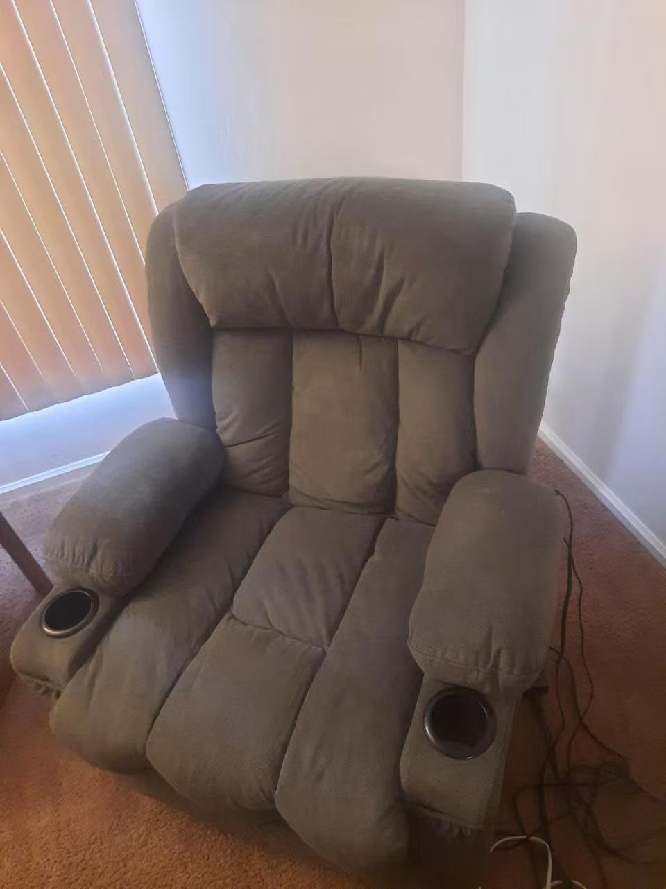 BOSMILLER Power Lift Recliner Chair for Elderly with Vibration Massage and Lumbar Heating Electric Oversized Single Sofa with Cup Holder and USB Charge Port for Living Room customer photo 1