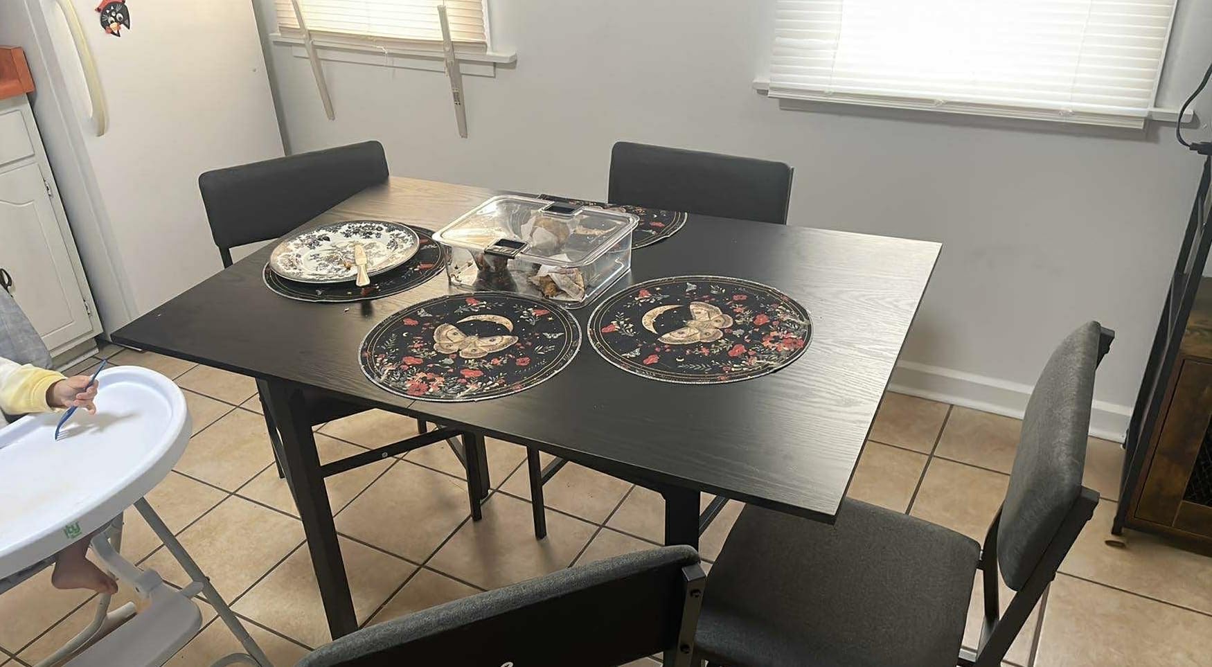 HUAHUU Dining Table Set for 4, Extendable Kitchen Table Cushion Chairs Set of 4, Rectangle Dining Table with Metal Frame & MDF Board, Folding for Small Apartment Saving Space, Black customer photo 1