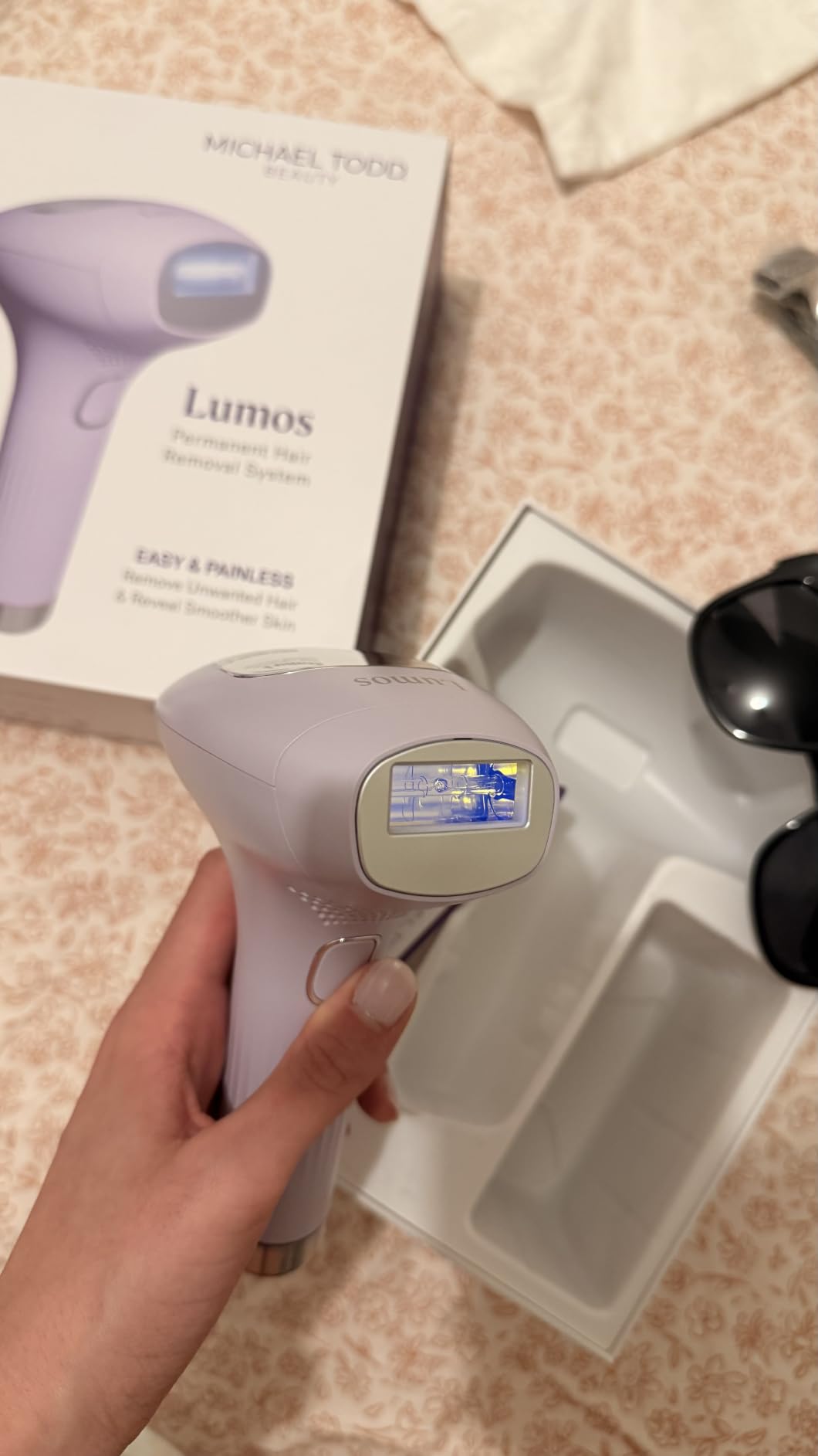MICHAEL TODD BEAUTY - LUMOS Laser IPL Hair Removal Device for Women and Men, 50°F CoolMax Technology, 999,999 Flashes, 3 in 1 with Skin Sensor for Nearly Painless, Permanent Hair Removal customer photo 1