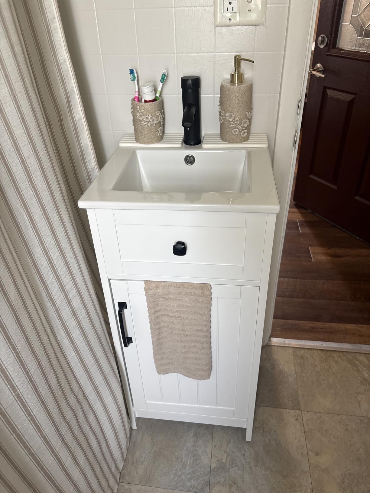 ALBAD 16-Inch Modern Bathroom Vanity with Sink, Compact Bathroom Vanity Set with Storage, Freestanding Small Space Bath Cabinet, Single Sink Cabinet with Adjustable Shelf (White, 16 Inch) customer photo 1
