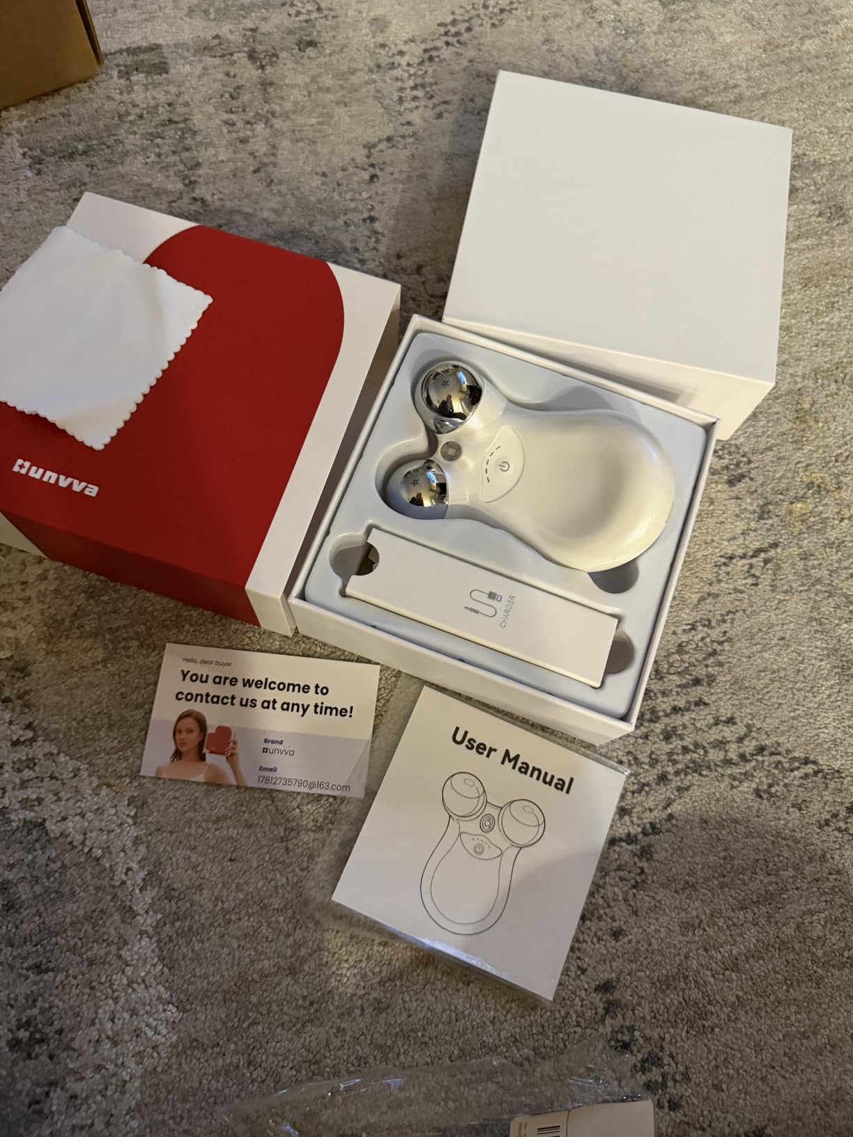 Microcurrent Facial Device,Latest Red Light Technology,Enhances The Ability to Lift The Face and Tighten The Skin,Facial Wrinkle Equipment,Smart Photon Micro-Current Device, Model:EP-300 customer photo 1
