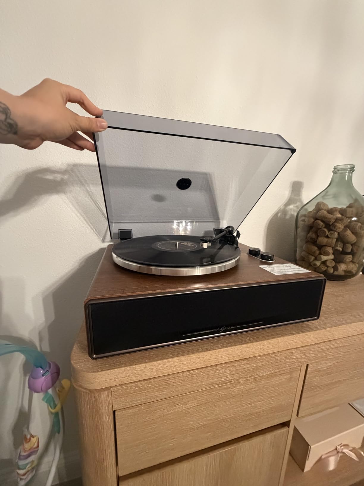1 BY ONE High Fidelity All-in-One Record Player, Vinyl Turntable with Built-in Speakers, Magnetic AT-3600L Cartridge, RCA Output, Belt Drive, Bluetooth Input, Auto Stop, Phono Preamp customer photo 1