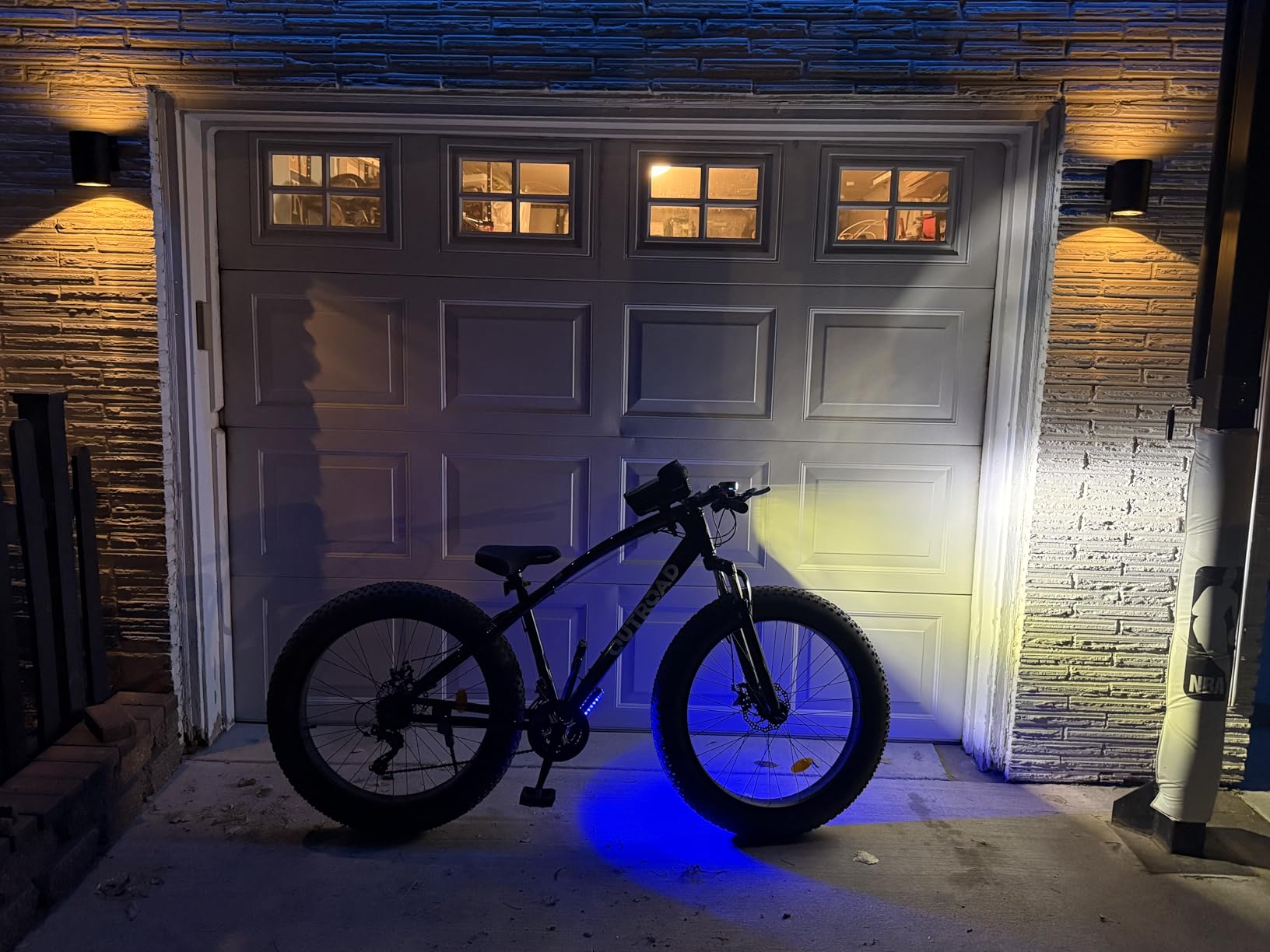 Betterland Outdoor 26 Inch Wheels Fat Tire Mountain Bike, 21-Speed Bicycle with Dual Front Suspension, High Carbon Steel Frame with Double Disc Brake and Anti-Slip Bicycle for Adults customer photo 2