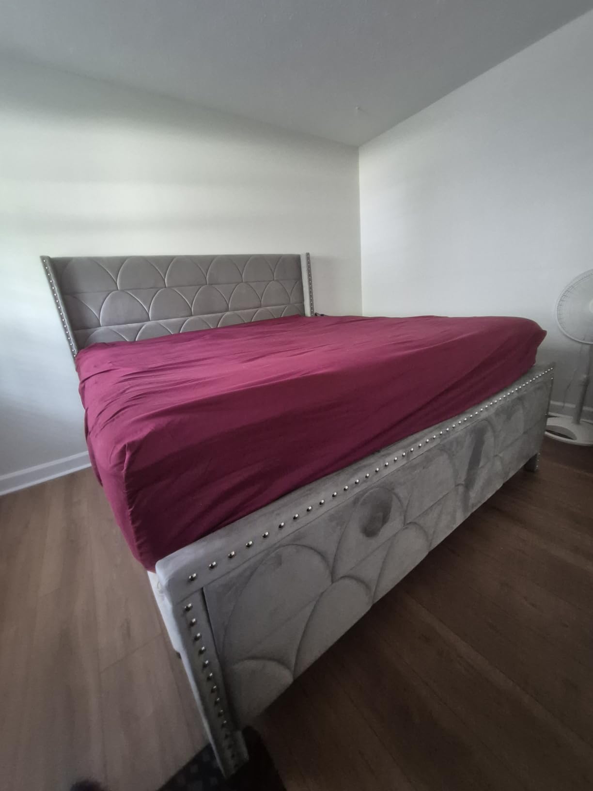 OHOHOLIVE King Size Bed Frame with 56