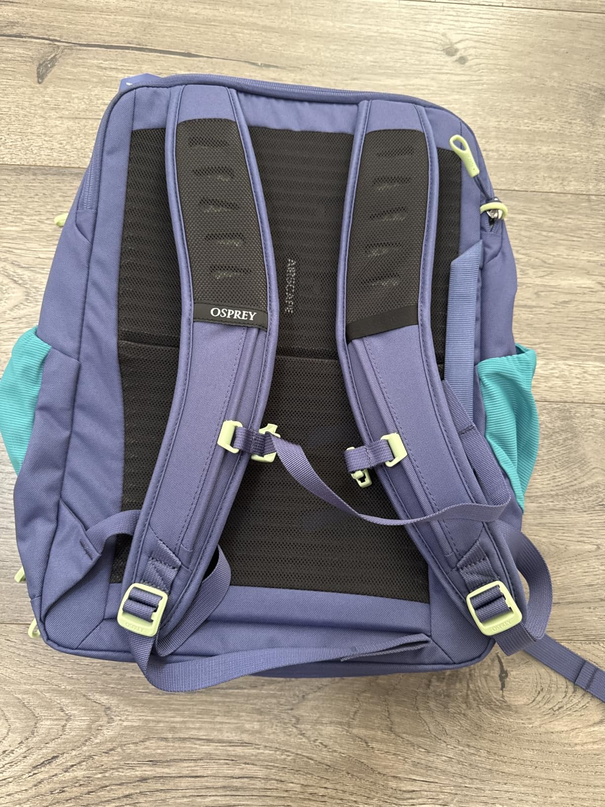 Osprey Daylite Expandable 26+6 Travel Pack, Tunnel Vision Grey Amazon Exclusive customer photo 2