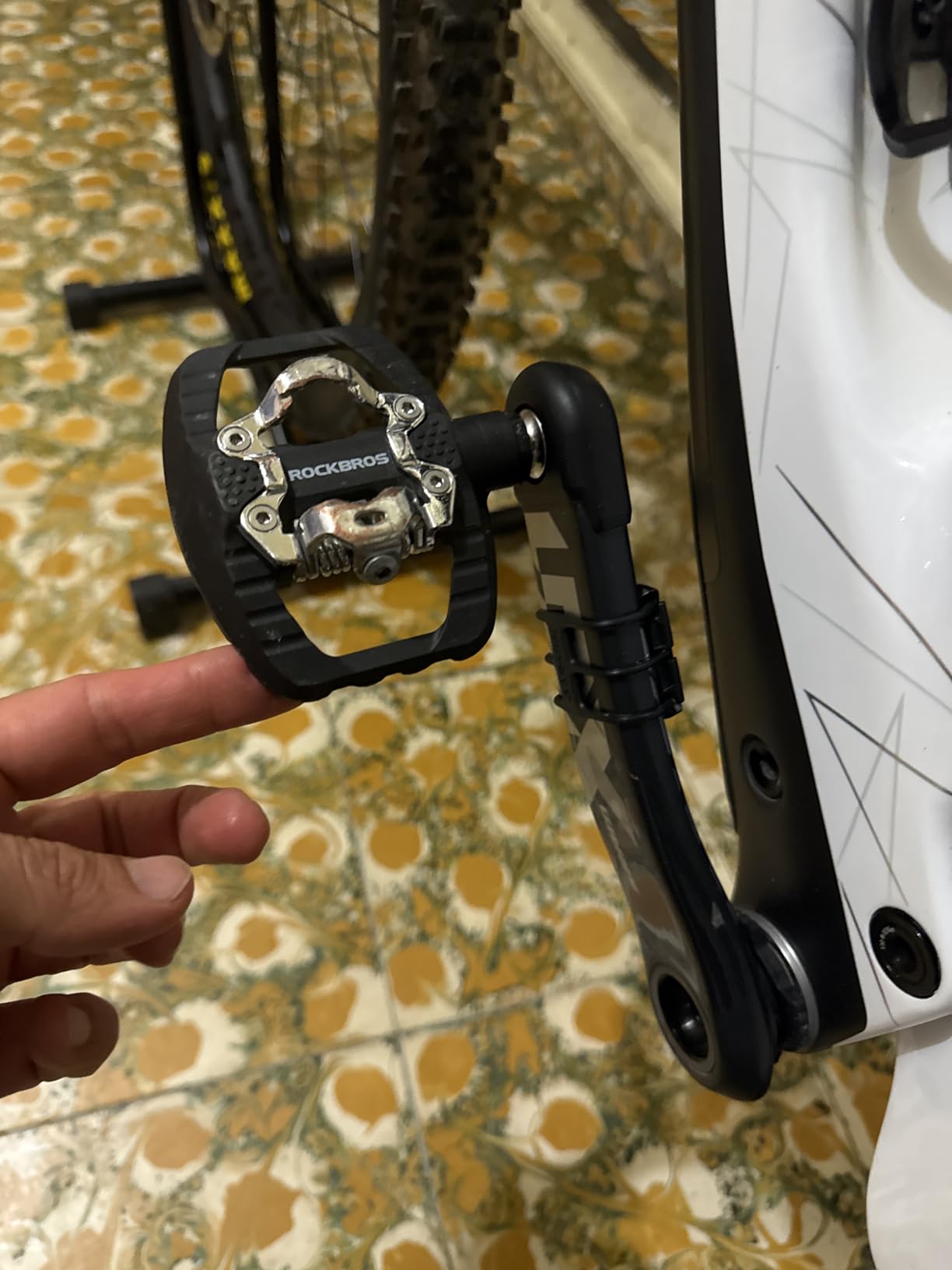ROCKBROS SPD MTB Pedals Dual Function Clipless Flat Bike Pedals - Sealed Bearings for Trail and Outdoor Cycling customer photo 1